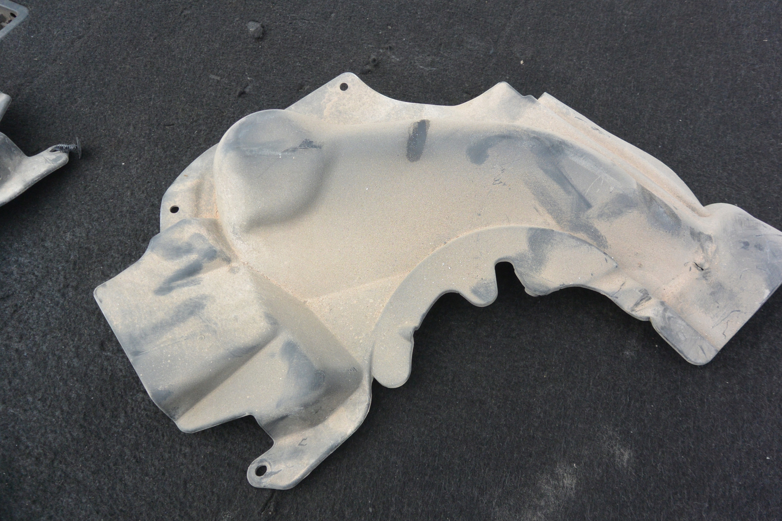 cover upper of a shock absorber right left TESLA S 12-16