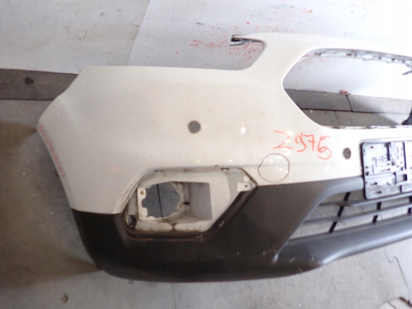 bumper front front FORD COURIER LIFT 2017- JT76-17757-A