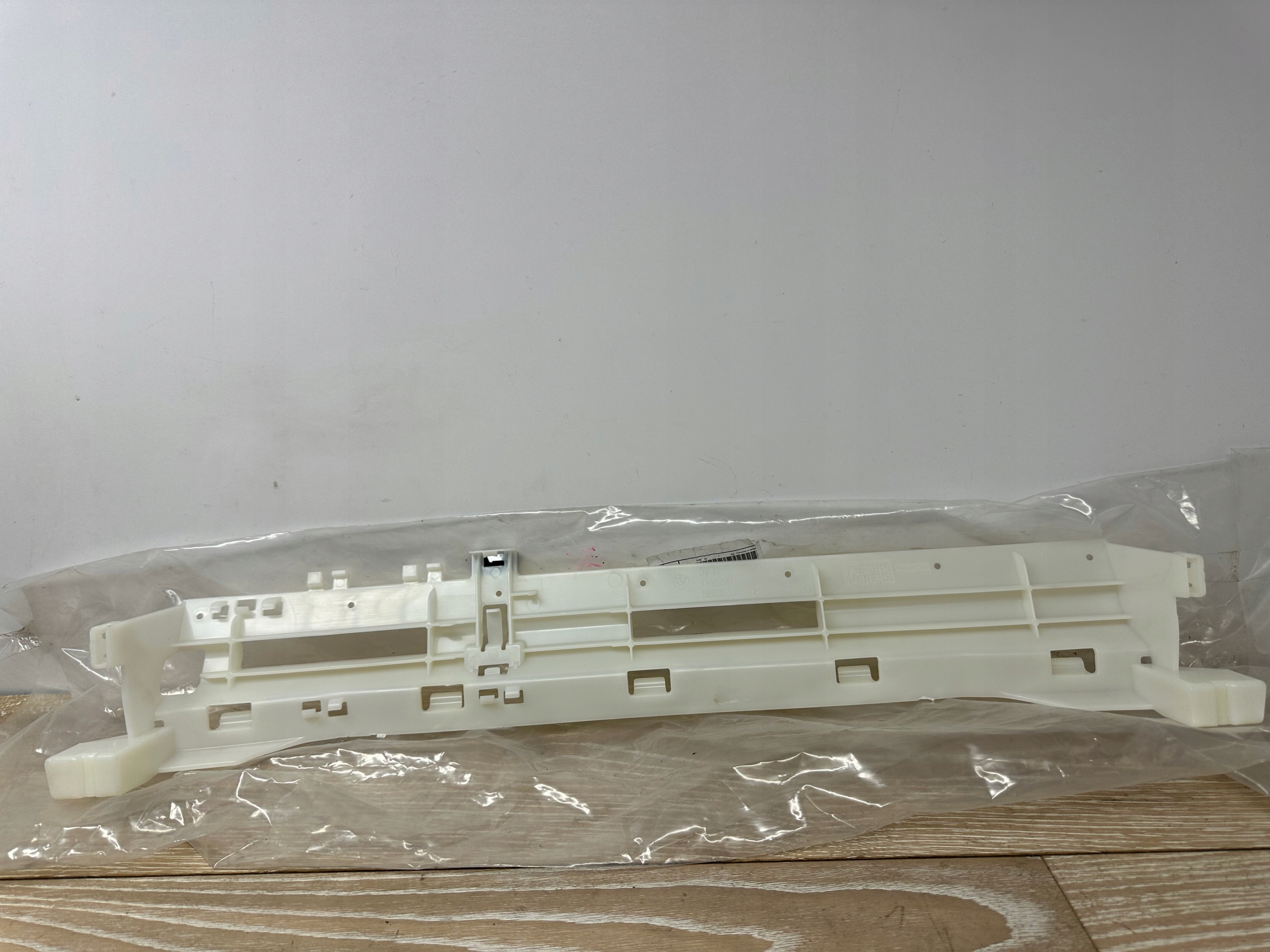 bumper bracket rear part BMW 2 F45 7348299
