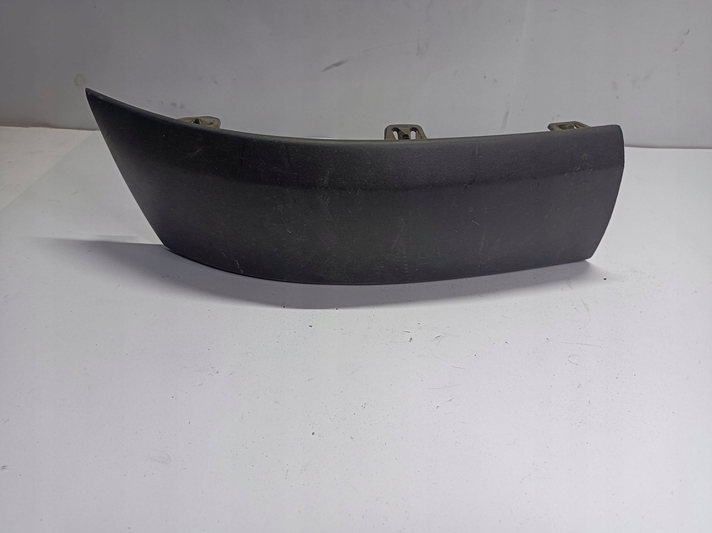 lišta nárazníku předního Renault Clio III 8200074467