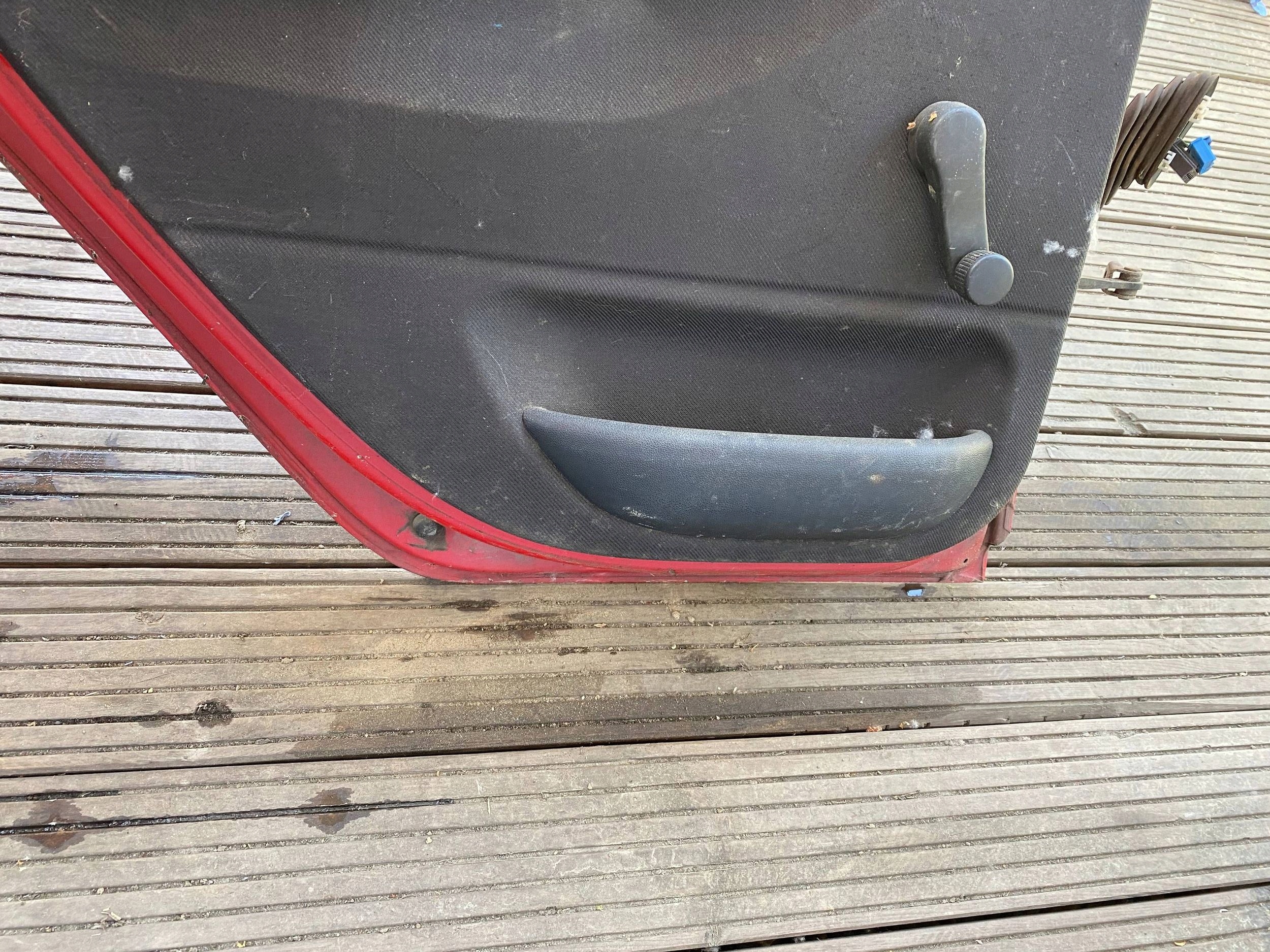 SKODA FABIA and HB complete door left rear part 8151 red