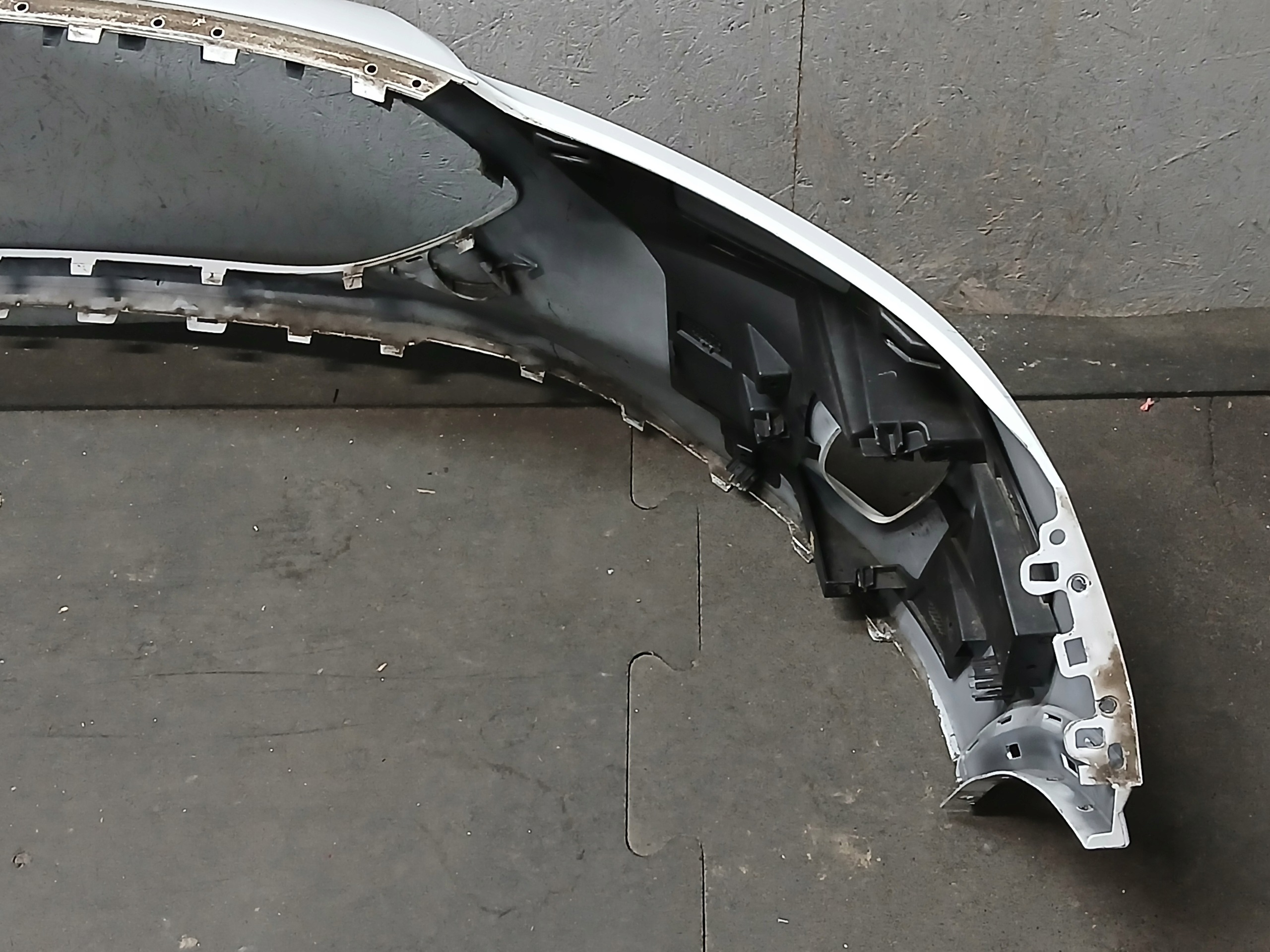 nárazník předek FORD KUGA MK3