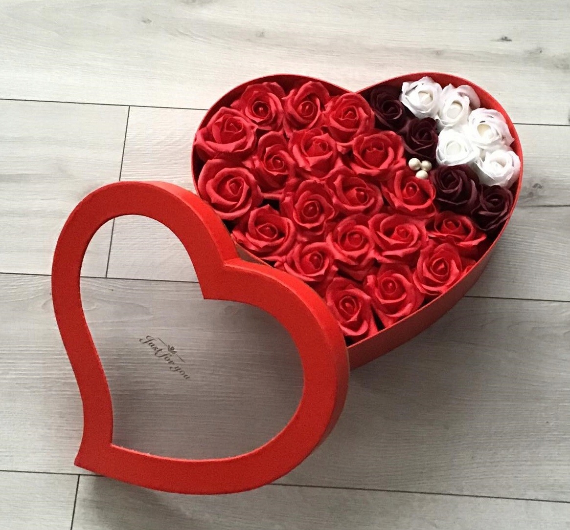 

Bukiet Kwiatowy Mydlany W Kształcie Serca 2XL