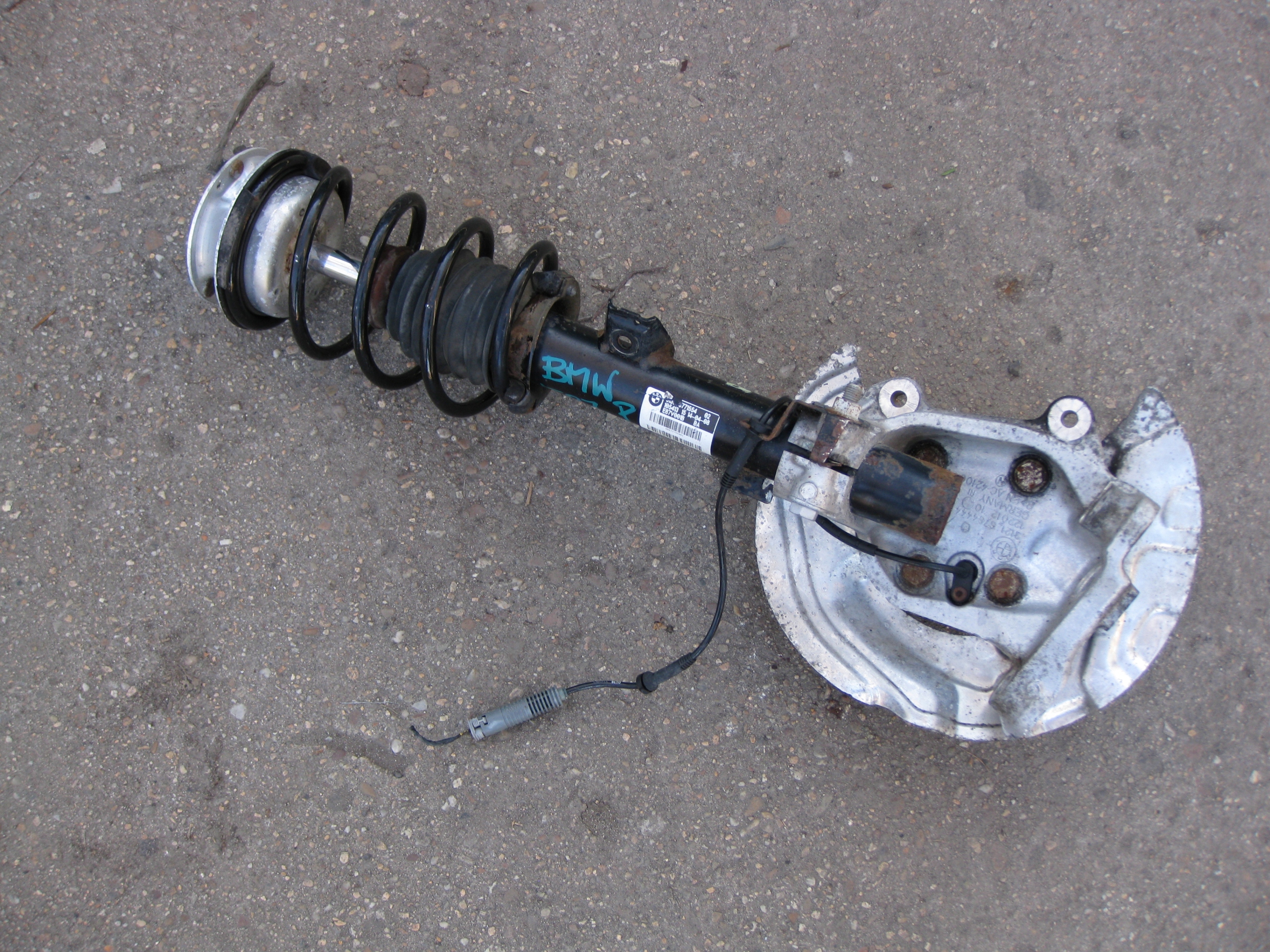 BMW E87 2.0D 08R McPherson right front 6764444