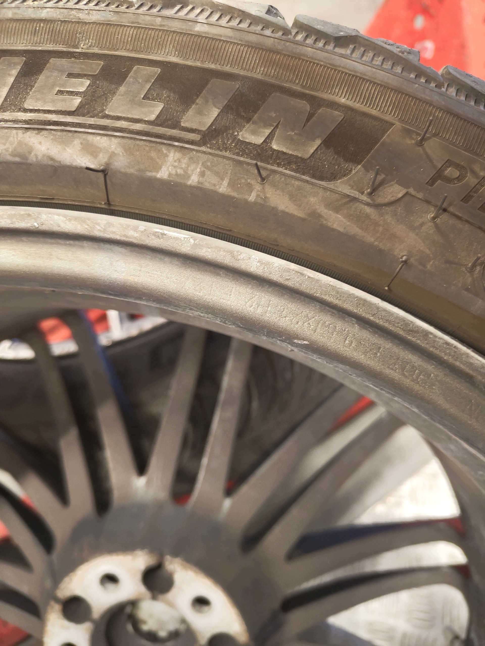 PORSCHE MACAN 95B wheels discs 21 CALI tyres winter MICHELIN