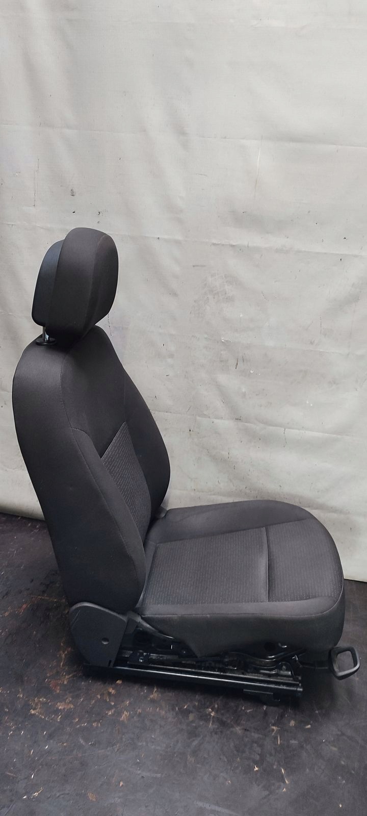seat front front left driver´s Opel Insignia A kombi