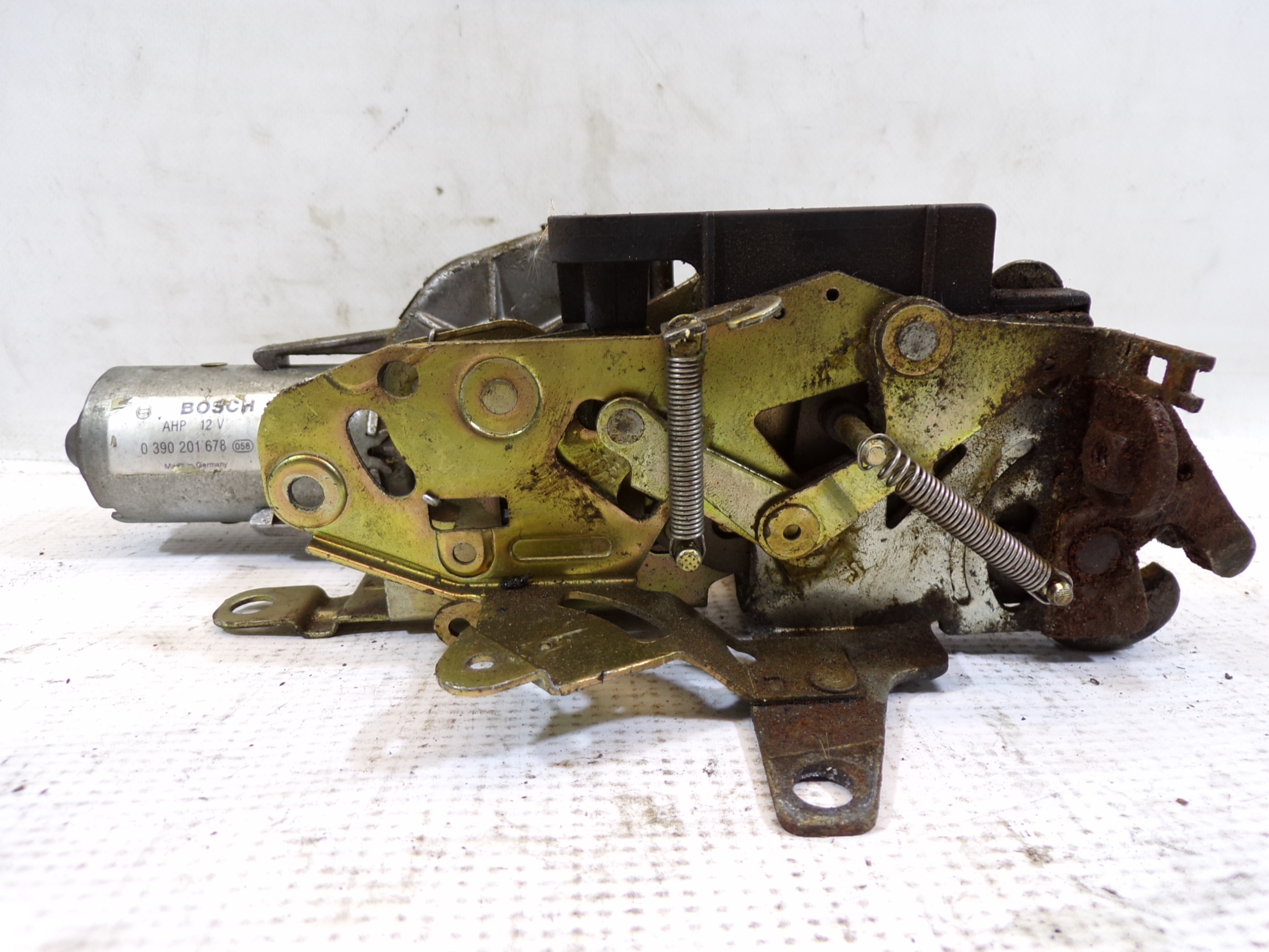 lock bonnet boot MERCEDES W210 KOMBI 0390201678