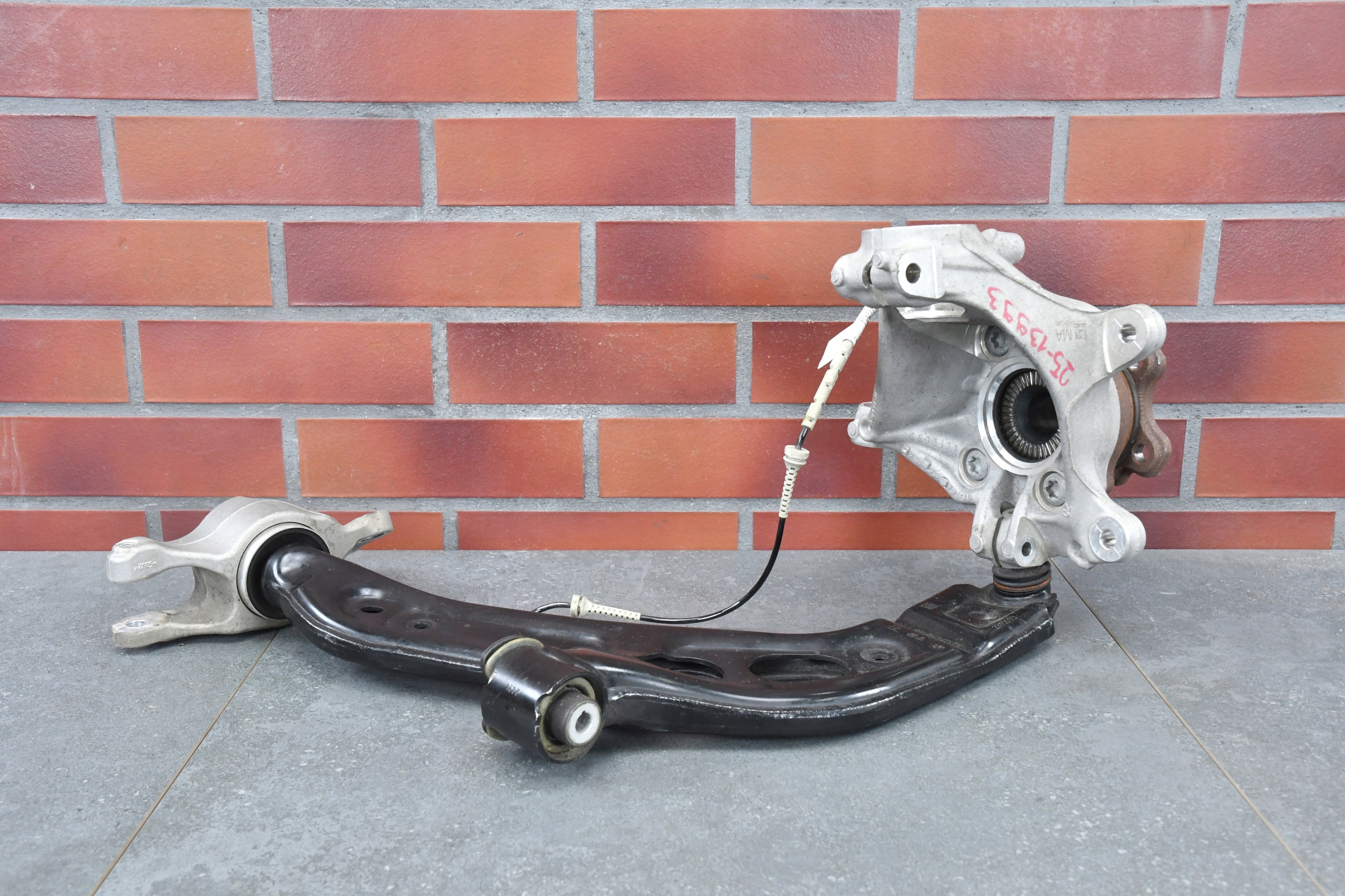 swing left front front shock absorber left BMW 1 F70 M135iX 13952km