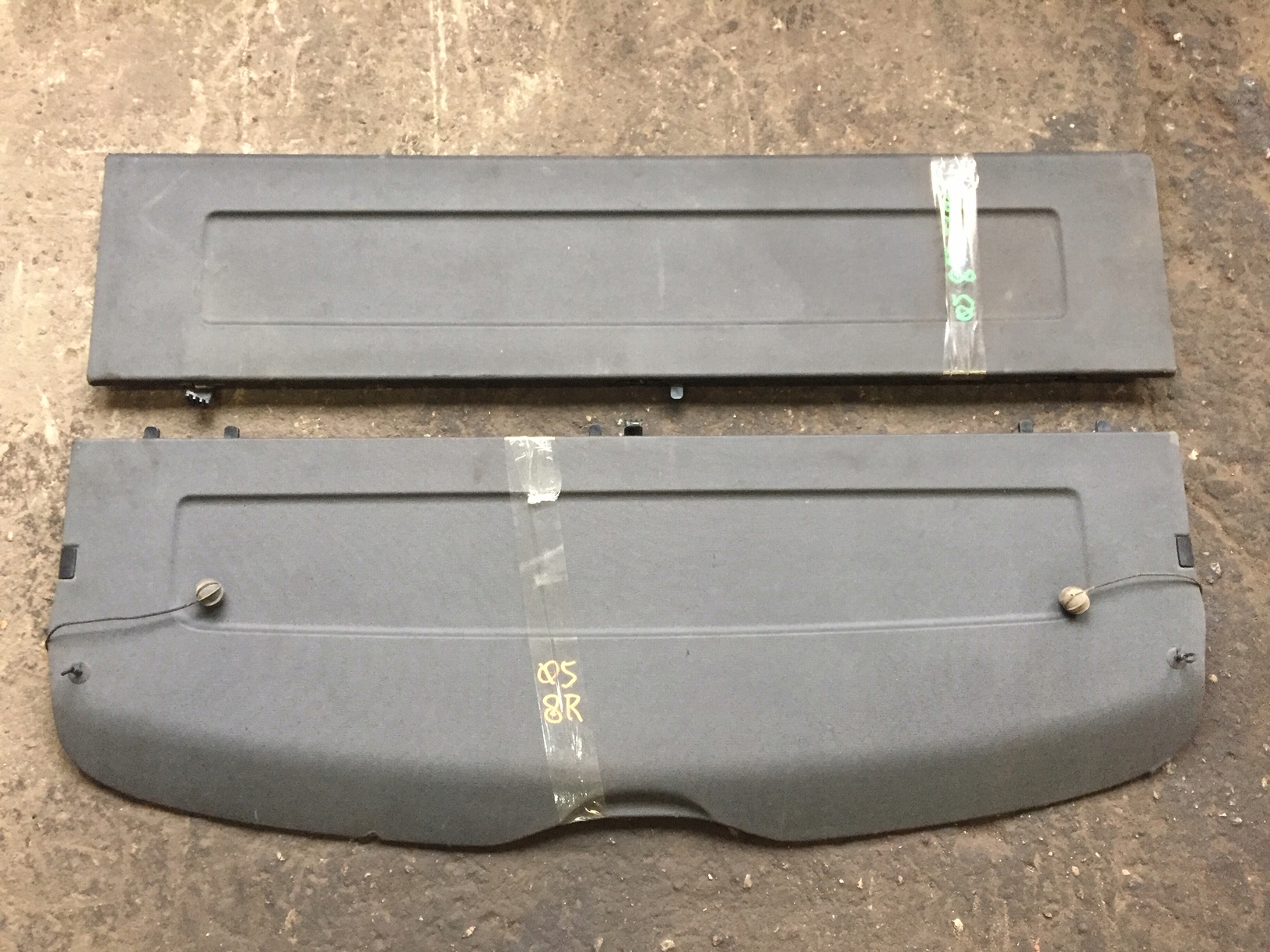 AUDI Q5 8R Полиця багажника задня задня