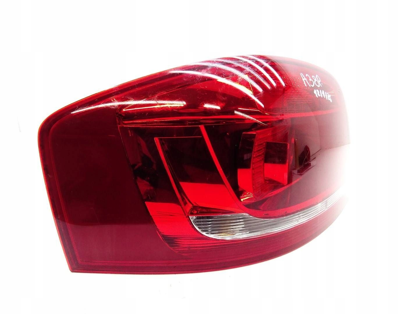 light left rear part left rear AUDI A3 8P LIFT 3D 08- 8P3945095A
