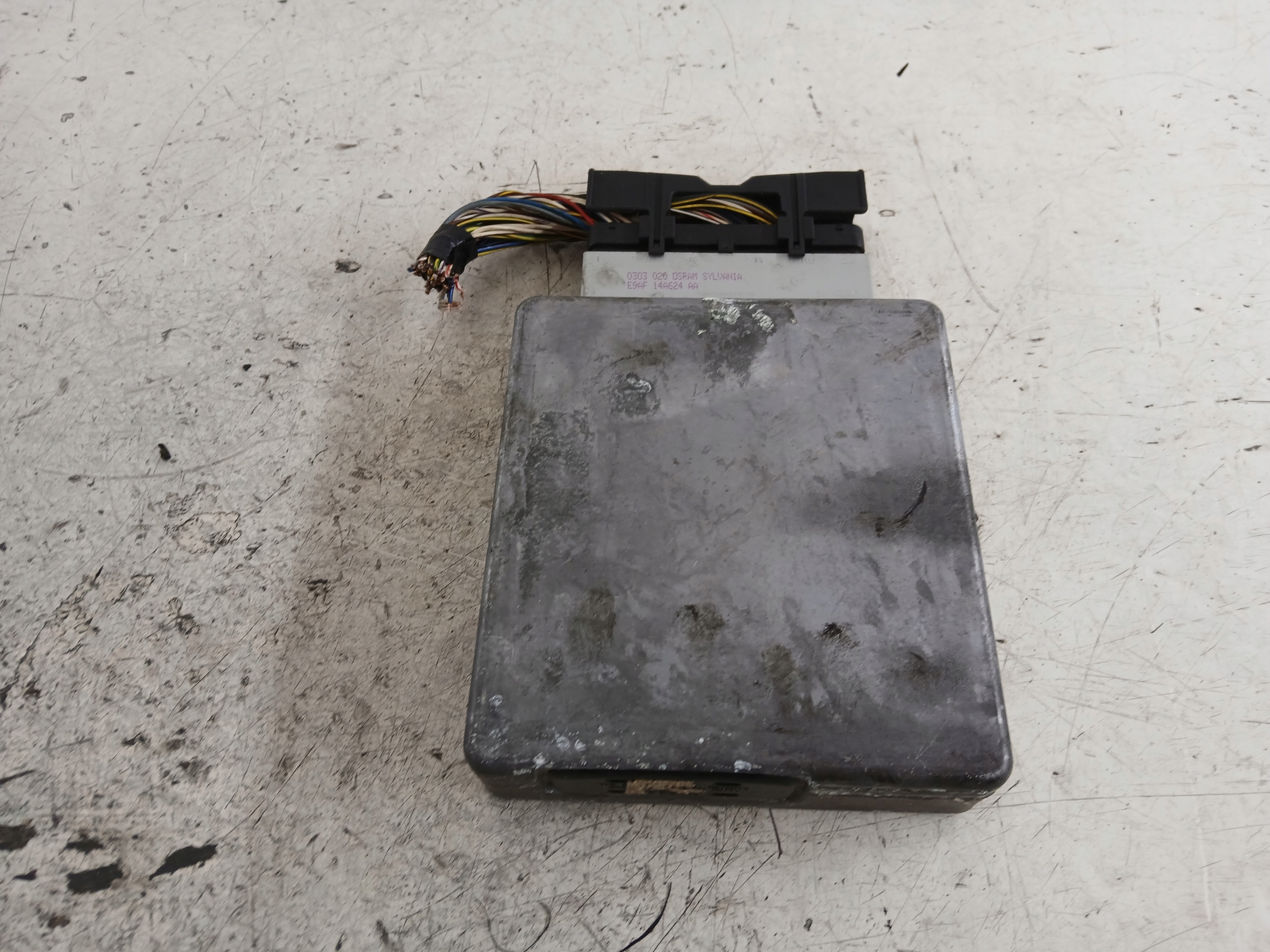 FORD FOCUS MK1 1.6 control unit of the engine 2S4A12A650TC