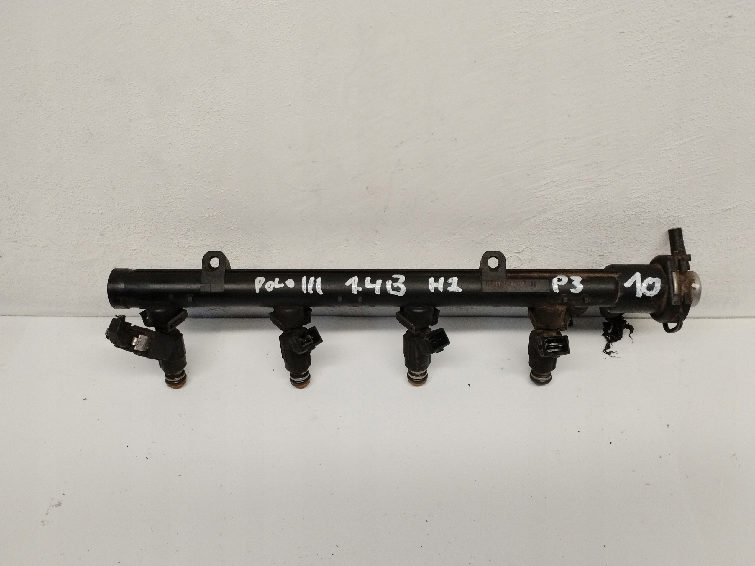 Rampe injection VW Polo III 3 1.4B 030133319G