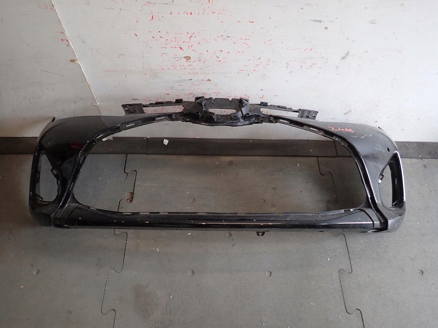 bumper front front TOYOTA YARIS III LIFT 2014
