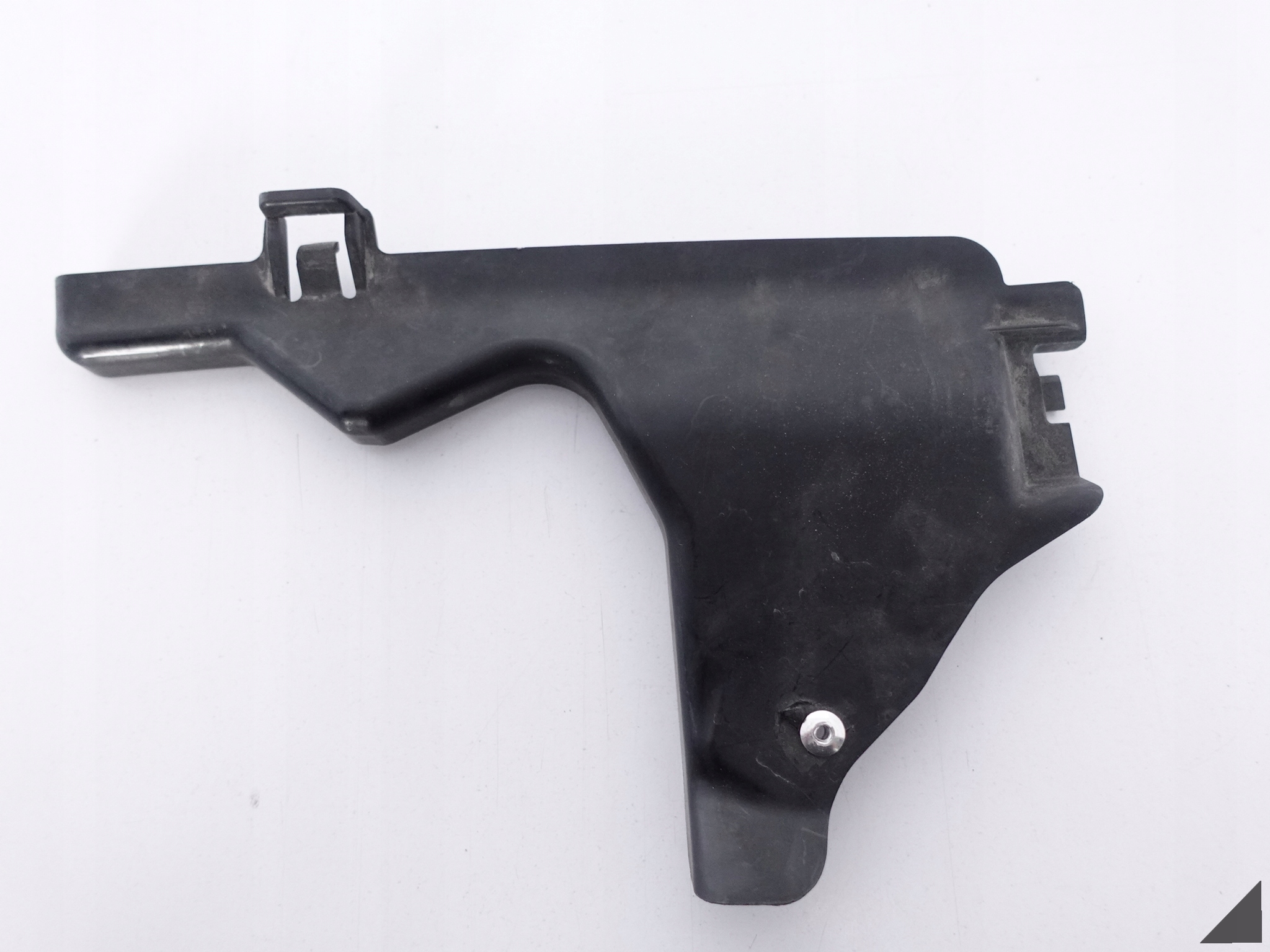 MERCEDES C-KLASA W205 support holder left W bumper rear part