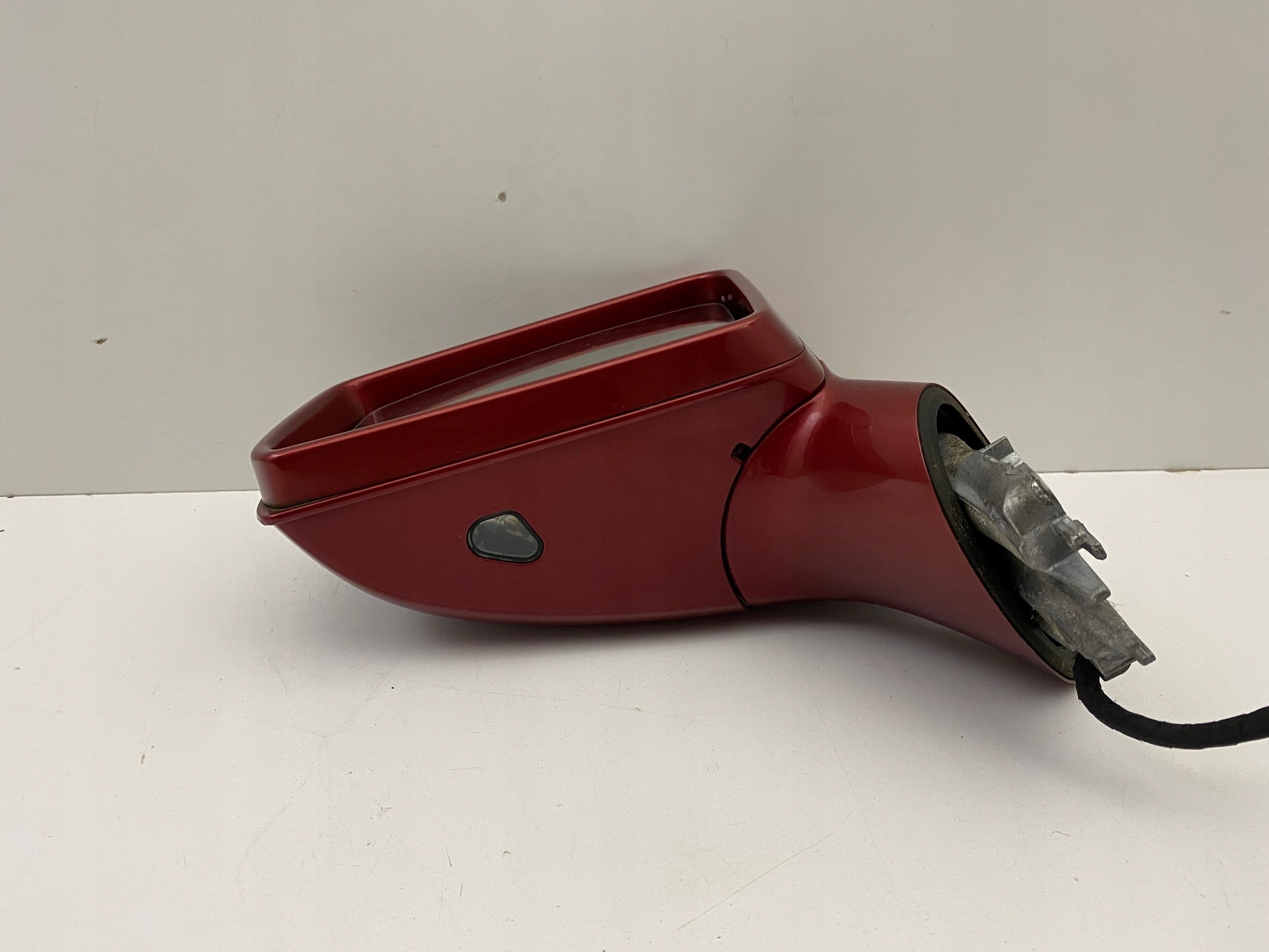 MERCEDES CLS W218 LUSTERKO ZEWNĘTRZNE LEWE 16PIN Strona zabudowy lewa