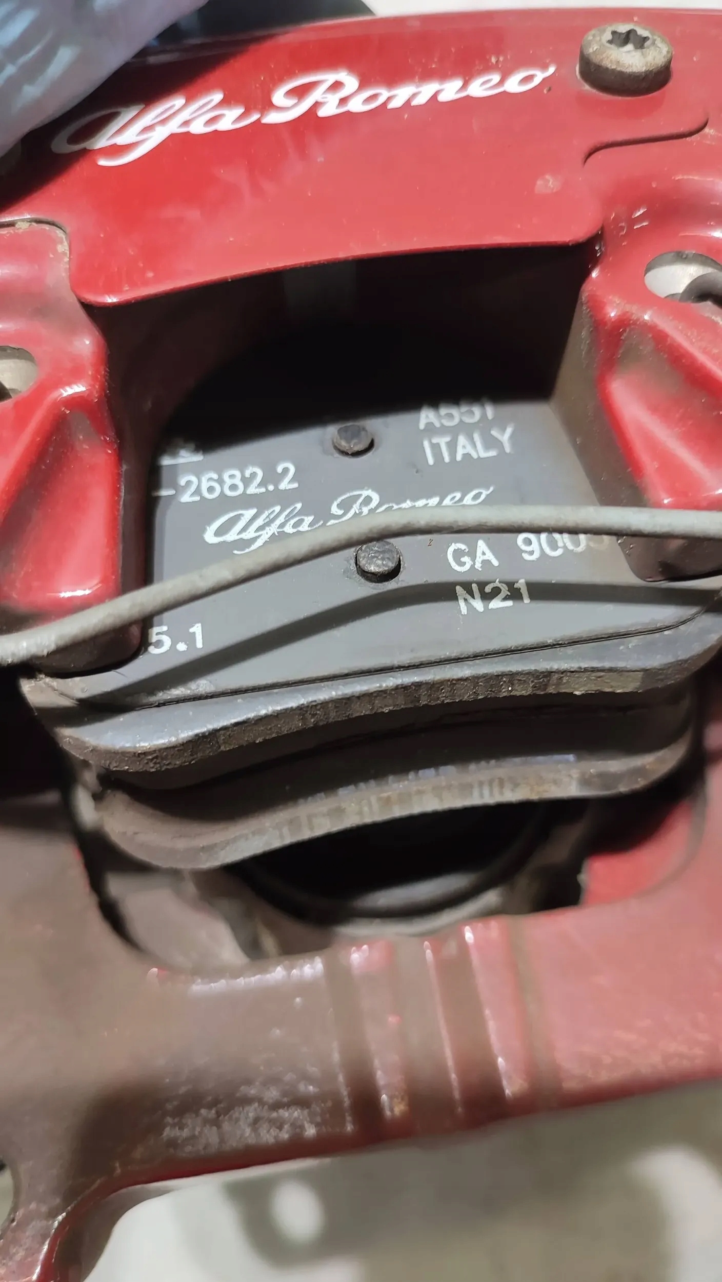 Alfa Romeo Stelvio 2021 rear part side right caliper