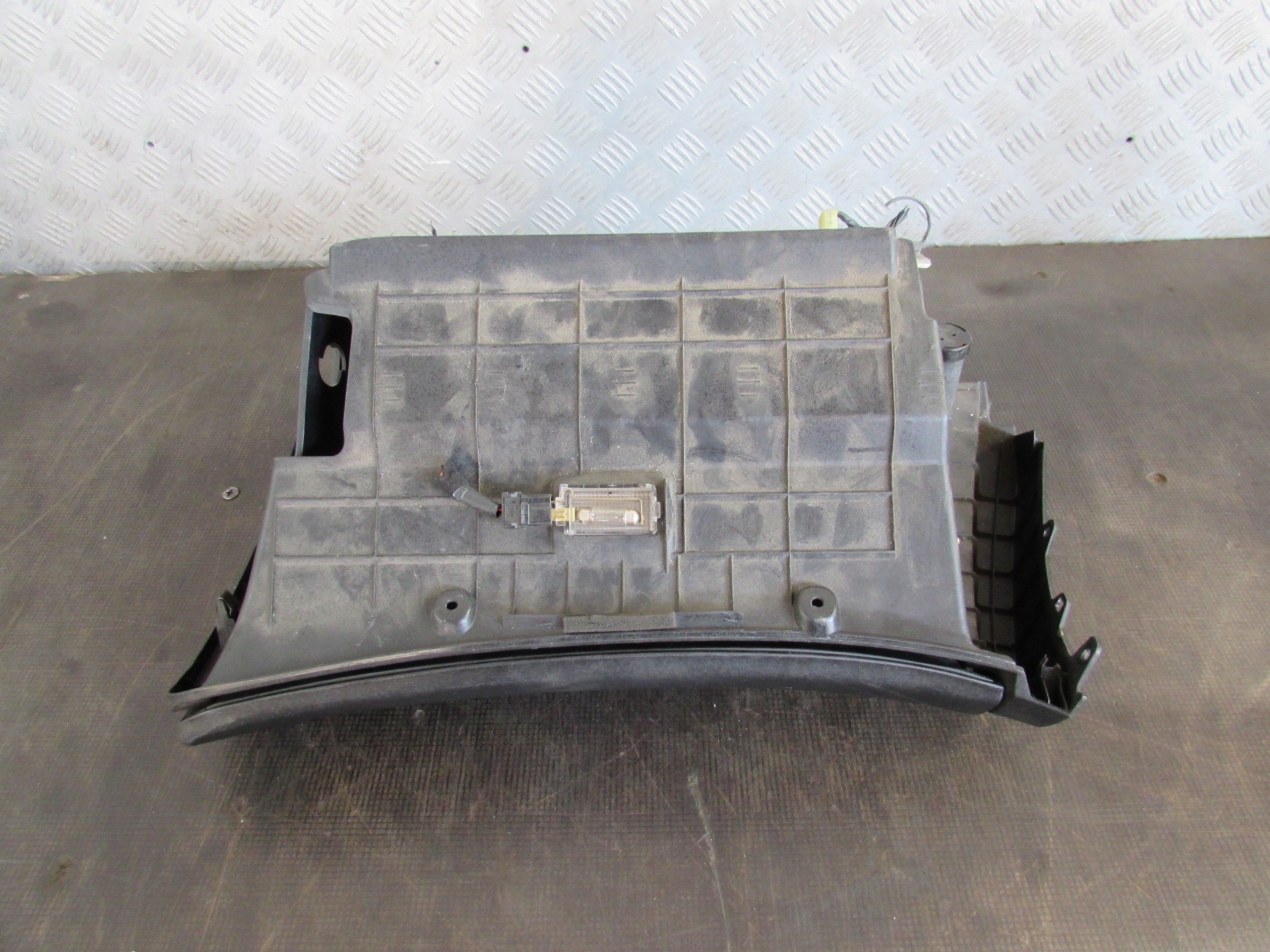 бардачок пассажира 84760-1H050 kia CEED I 06-12 r.