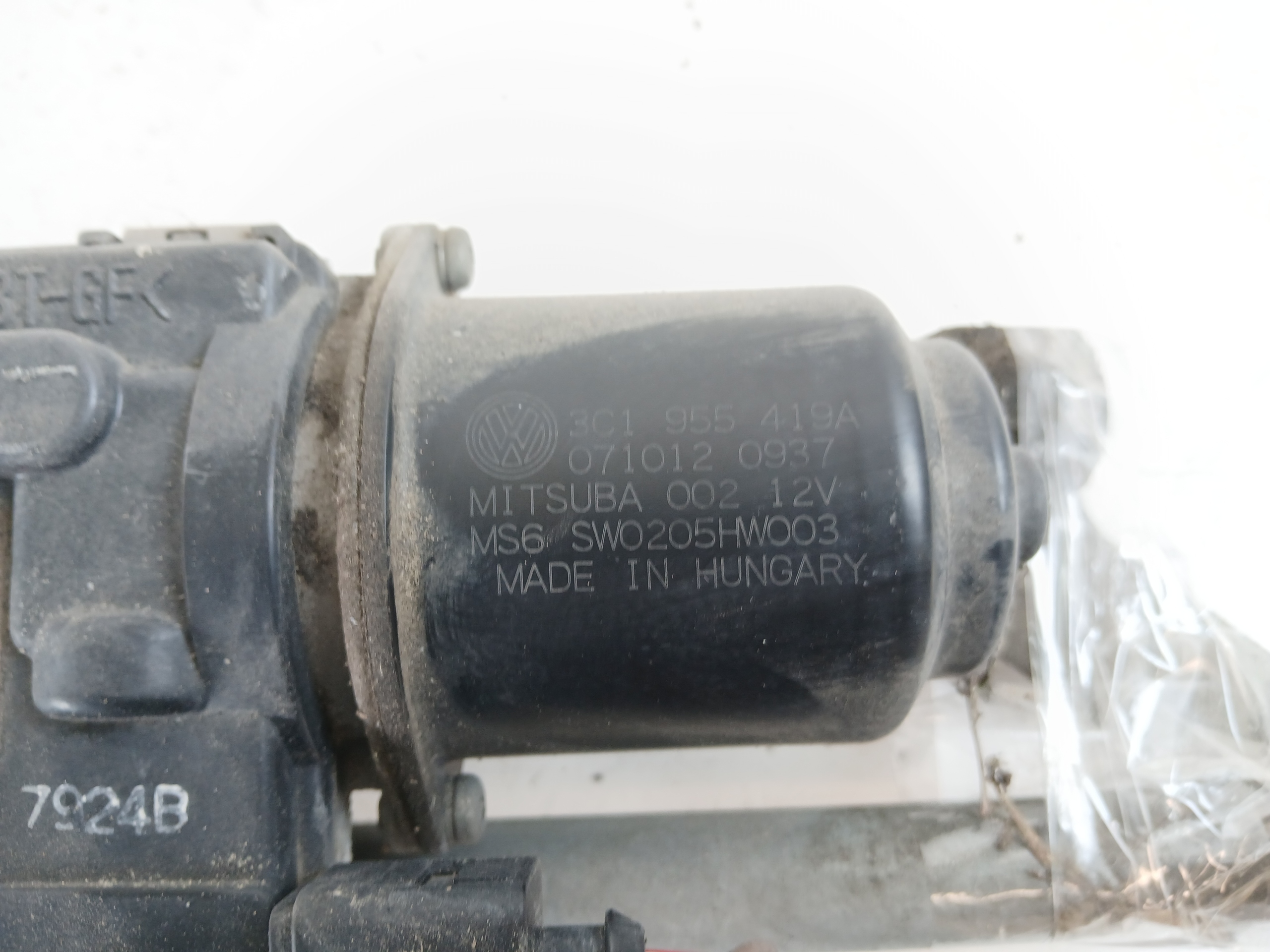 VW PASSAT B6 Wischergsetänge vorne 3C1955419A