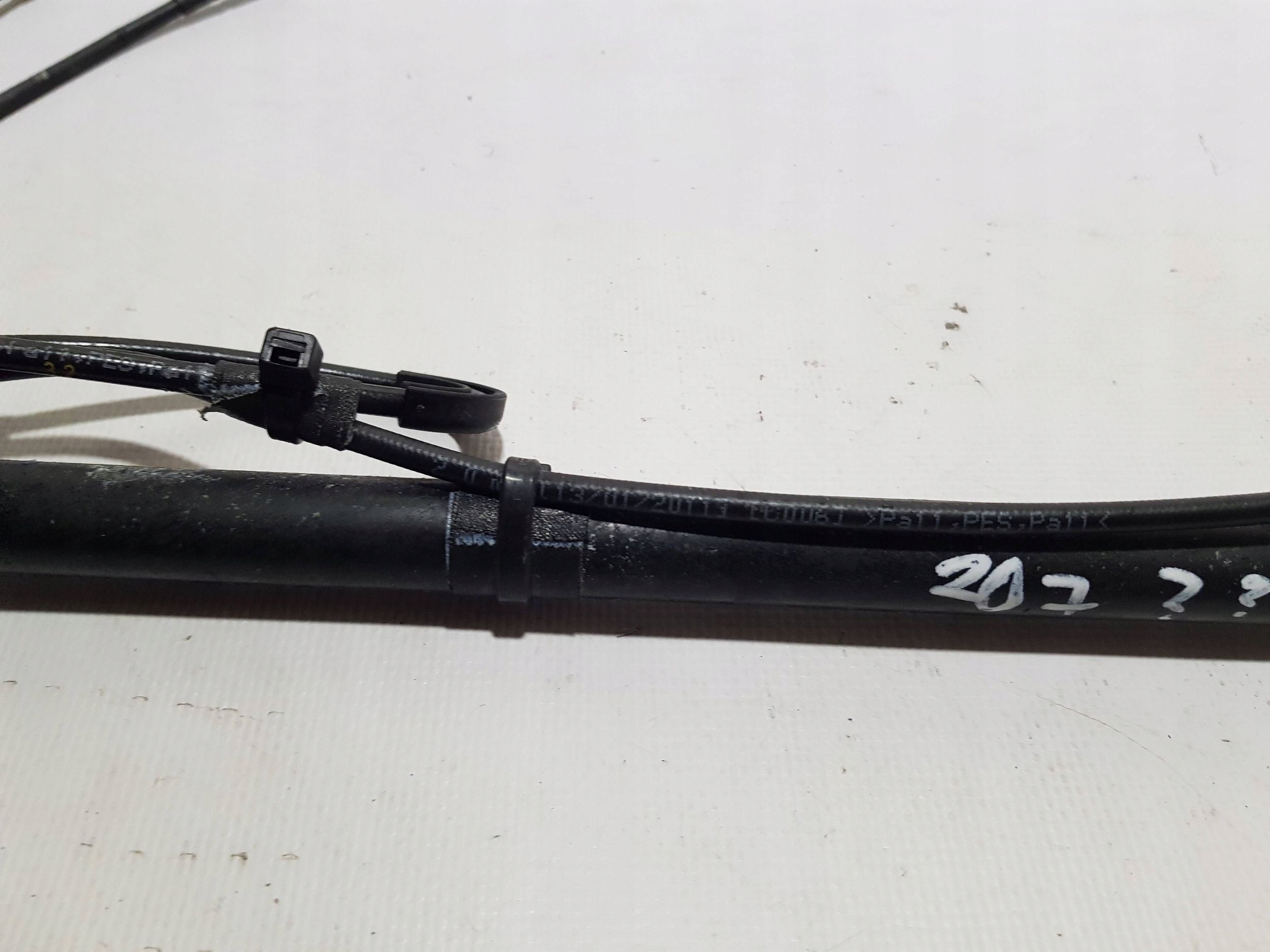 MERCEDES C207 W207 Dämpfer dach links 31