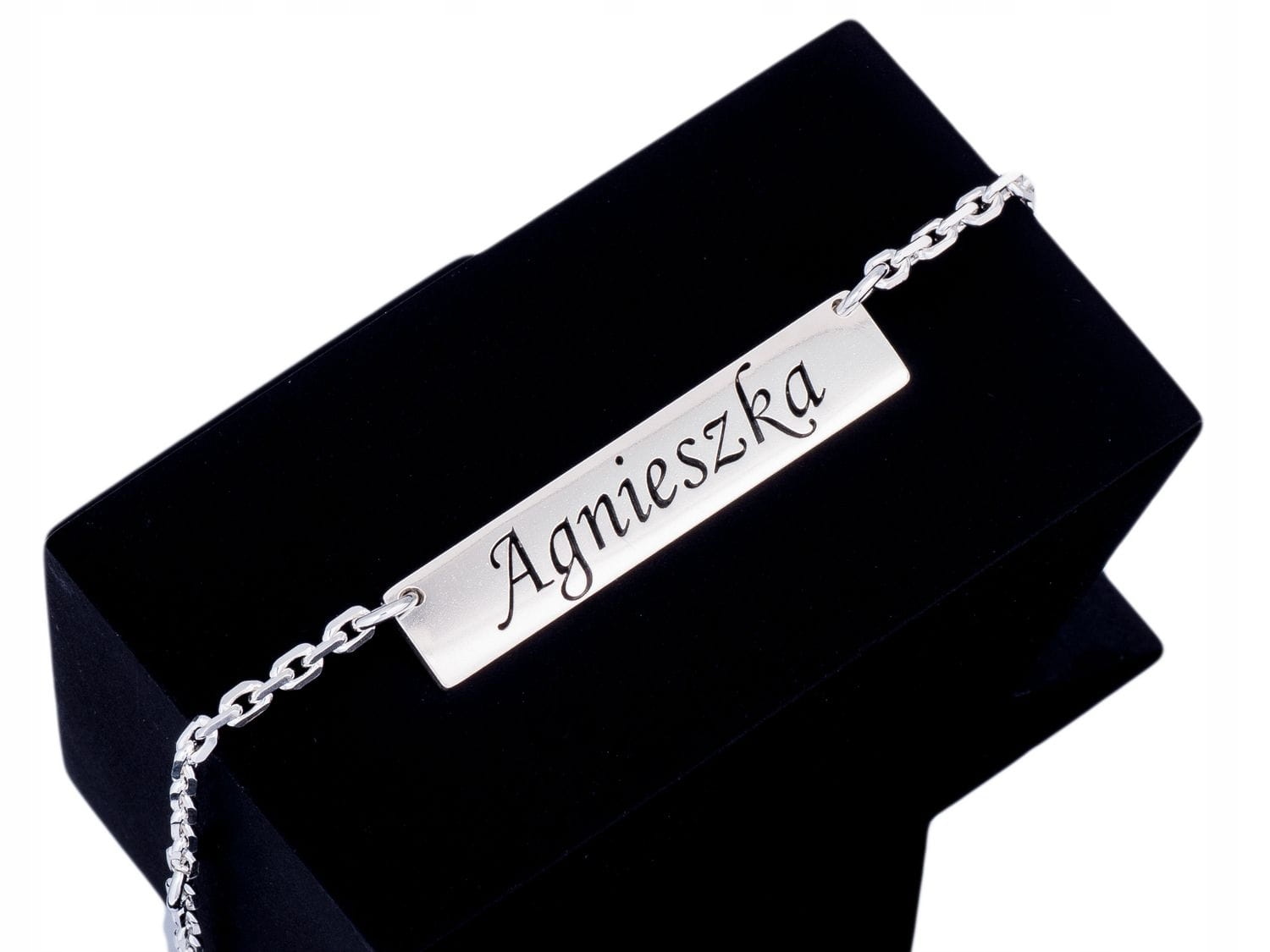 

Srebrny naszyjnik z imieniem. Wisiorek srebrne imi