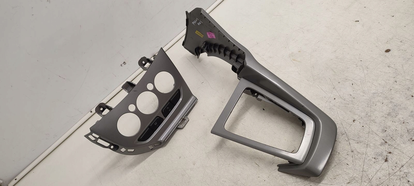 Dekory Moulage du tableau de bord Console Ford Focus MK3 1,6 TDCI
