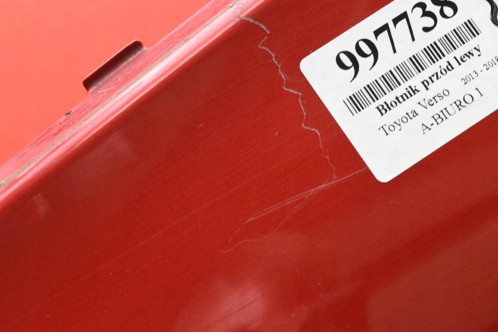 fender left front front red TOYOTA VERSO LIFT 13-18