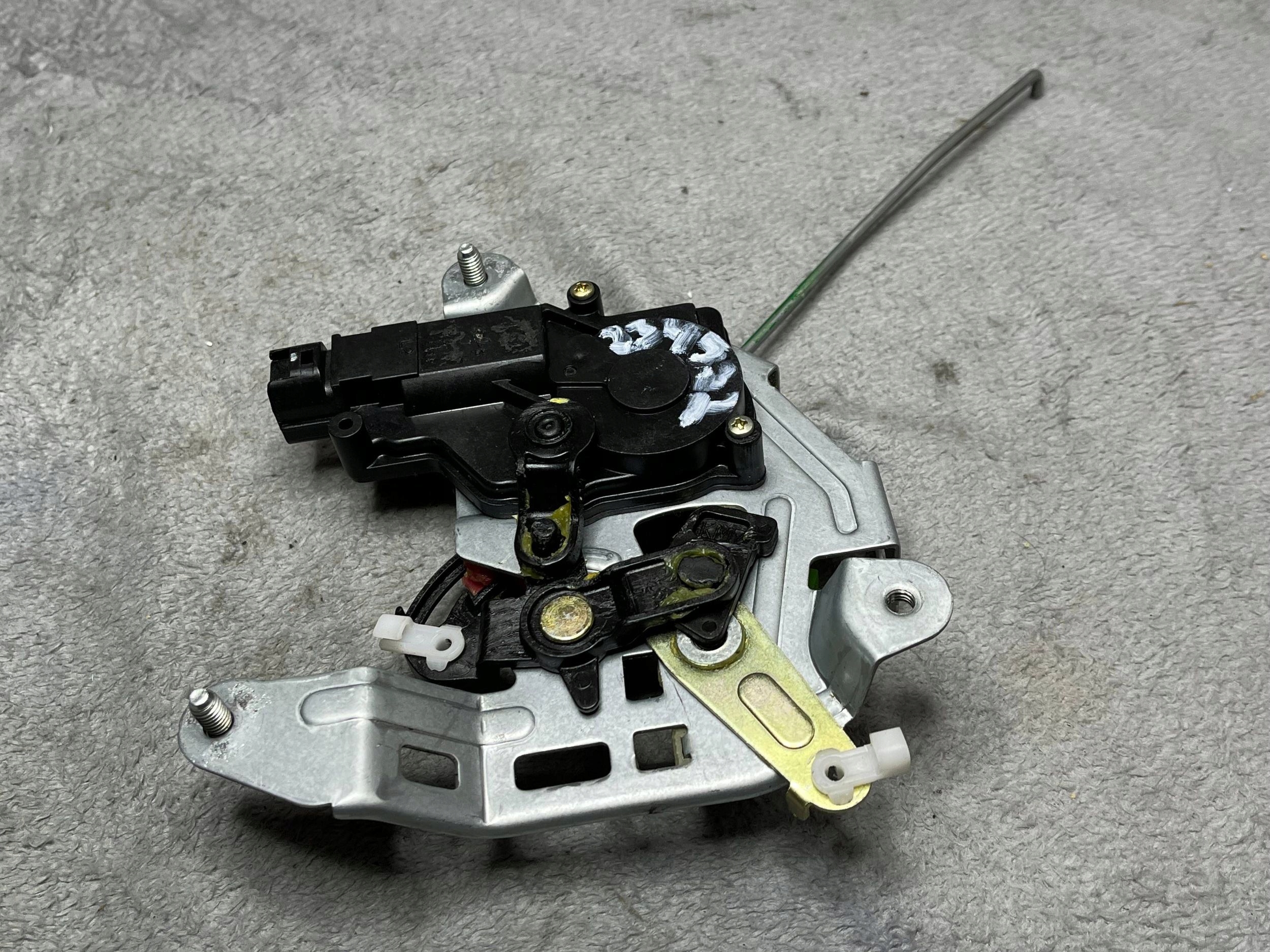 Dämpfer Tueroeffner heckklappe KIA Sportage 812901f020
