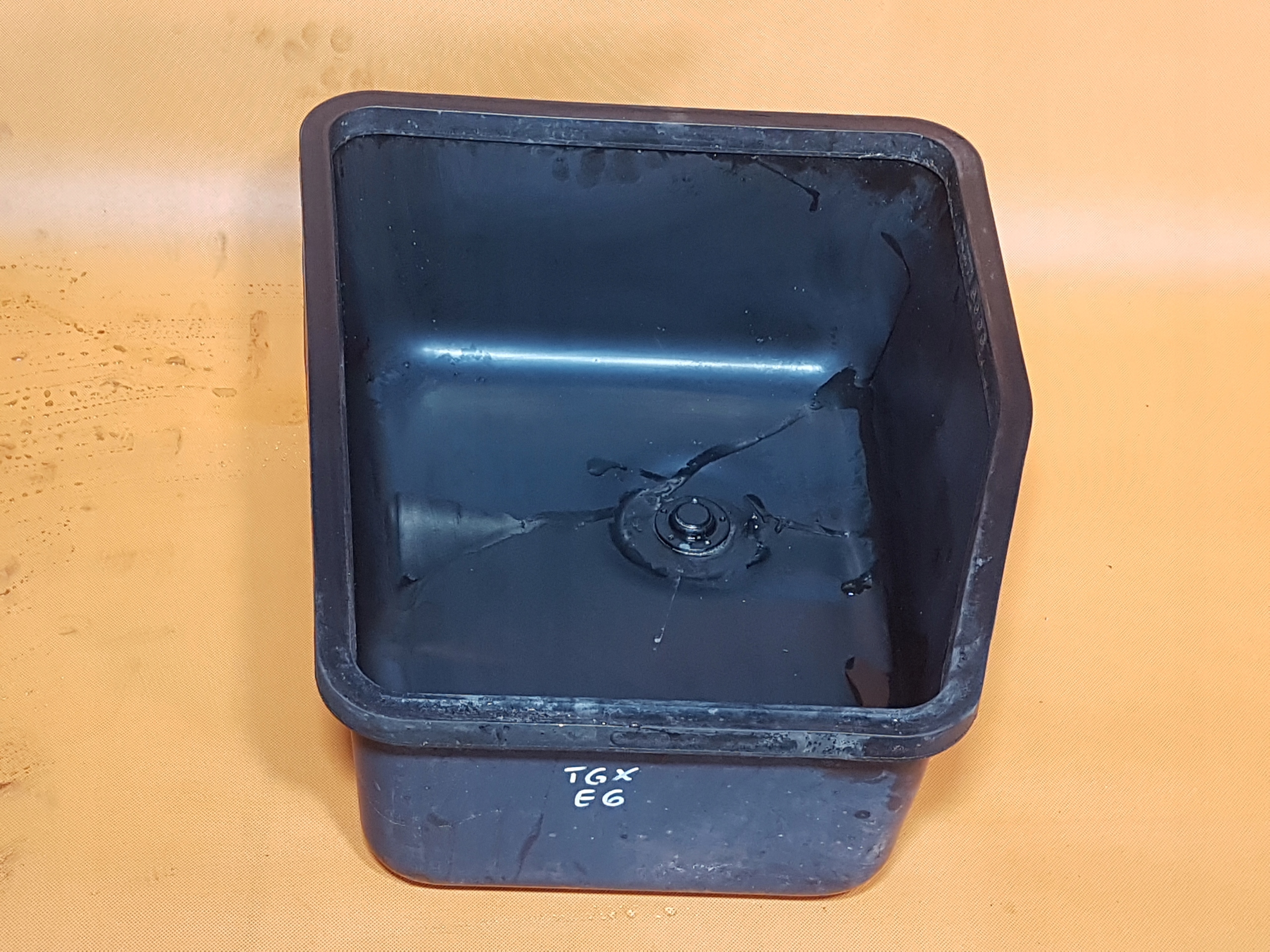 МАСЛОСБОРНИК MAN TGX EURO 6 LIFT 460 500