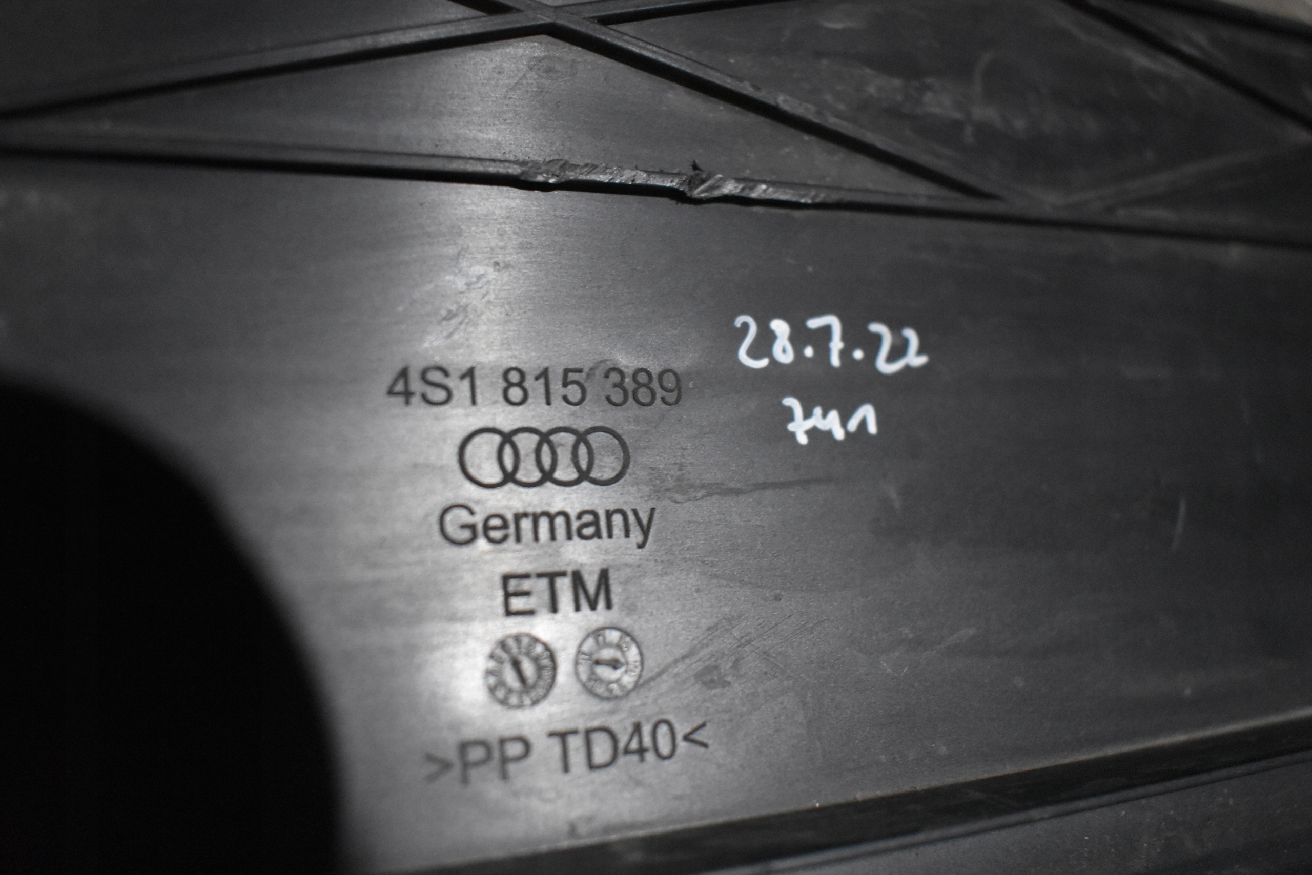 IDEALNY drain SSACY AUDI R8 1