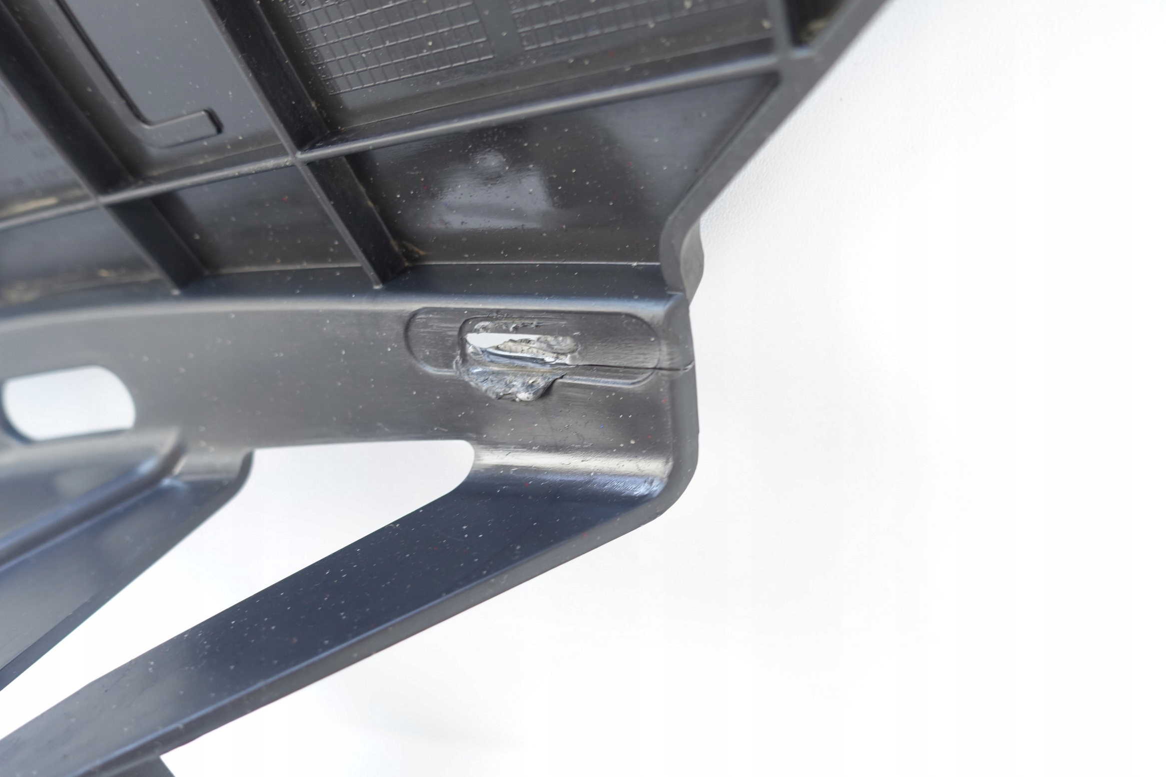bumper bracket left front BMW 5 F10 F11 7331751