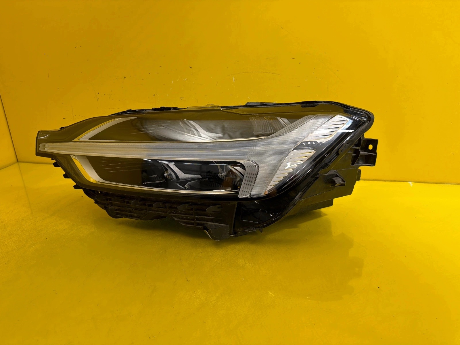 light left Volvo XC60 II Full Led 31656614