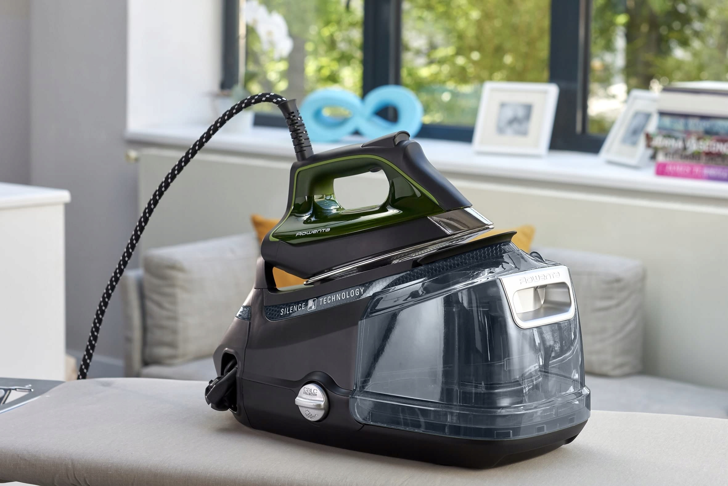 ROWENTA Silence Steam Pro Stacja Parowa 2800W 1,3L Czarny Zielony — miniatura 3