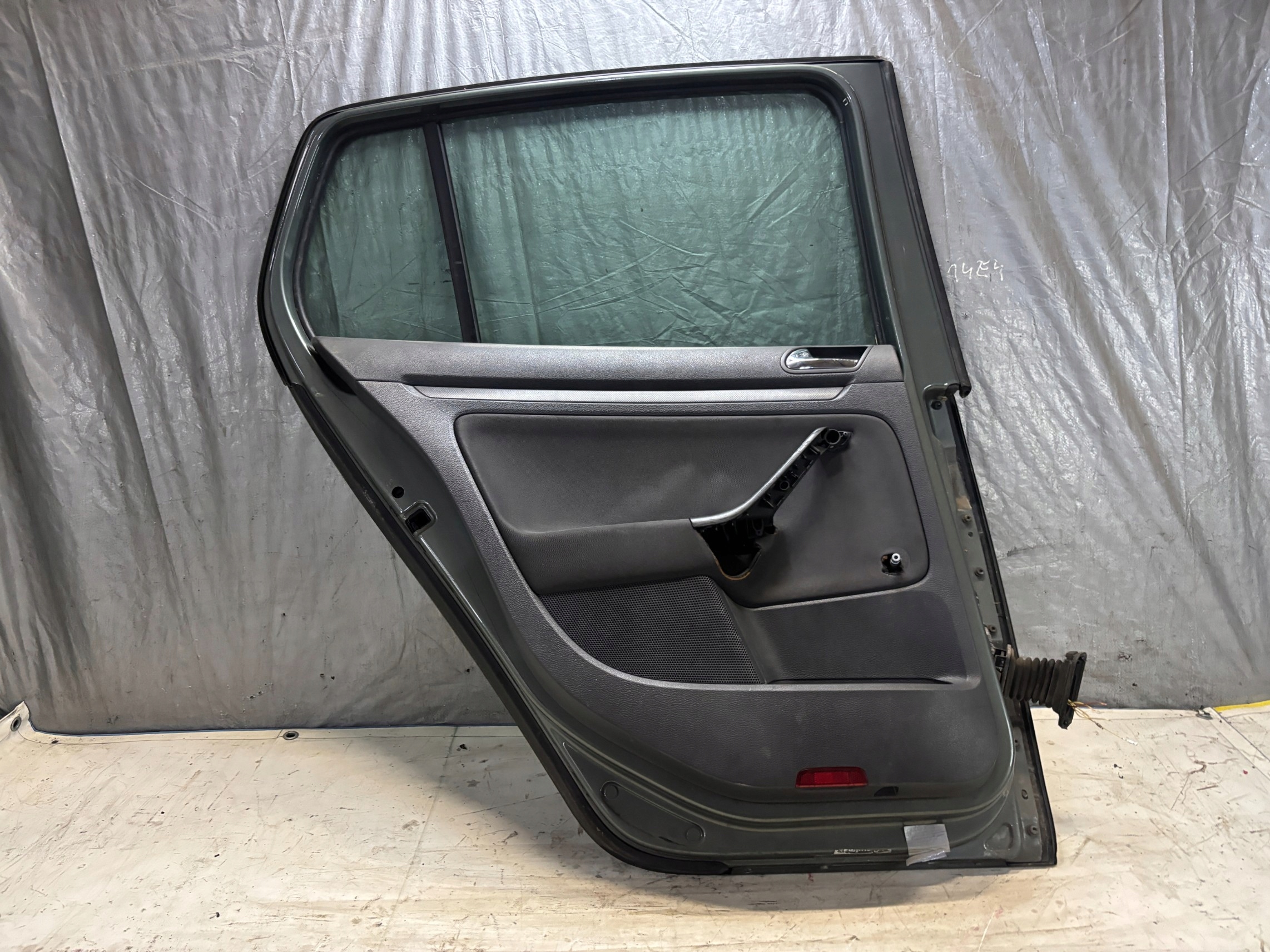 Tür links heck Volkswagen Golf V 5 HB 5D k: LA6Q