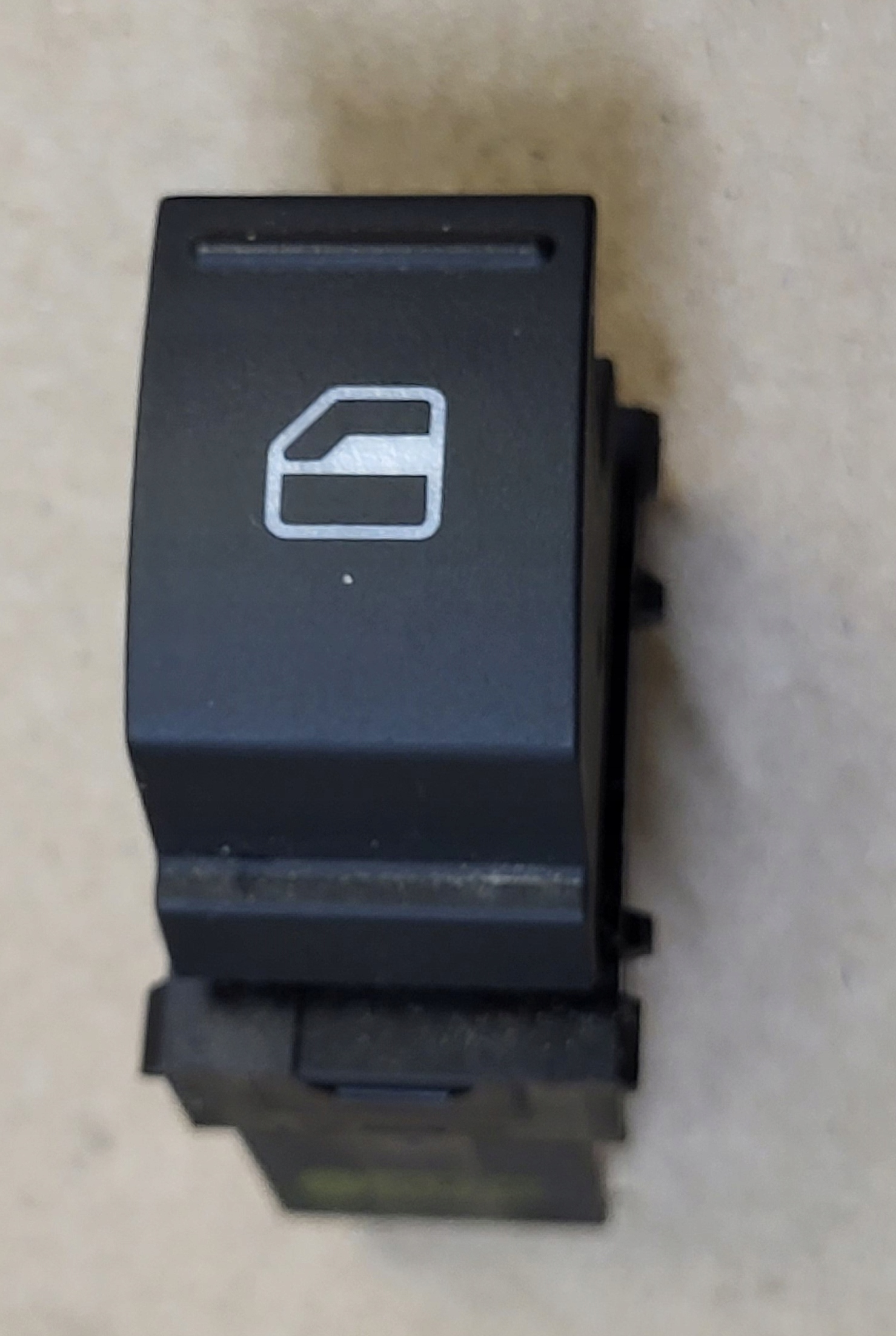 switch button windows left rear part rear VW TOUAREG 1 7L 7L6959855B OE EU