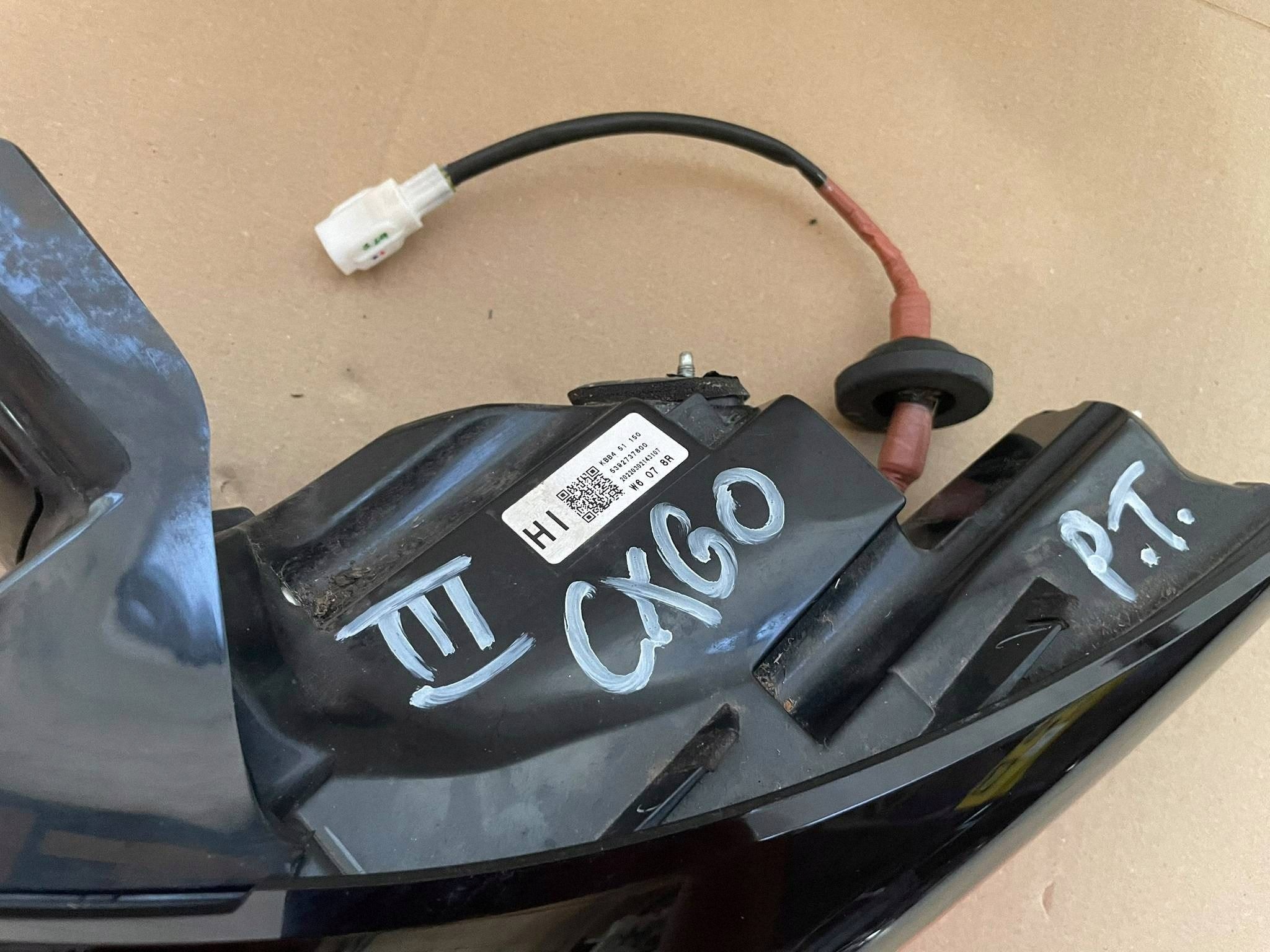 light rear rear part side right Mazda CX-60 KBB451150 as new! "nr III"