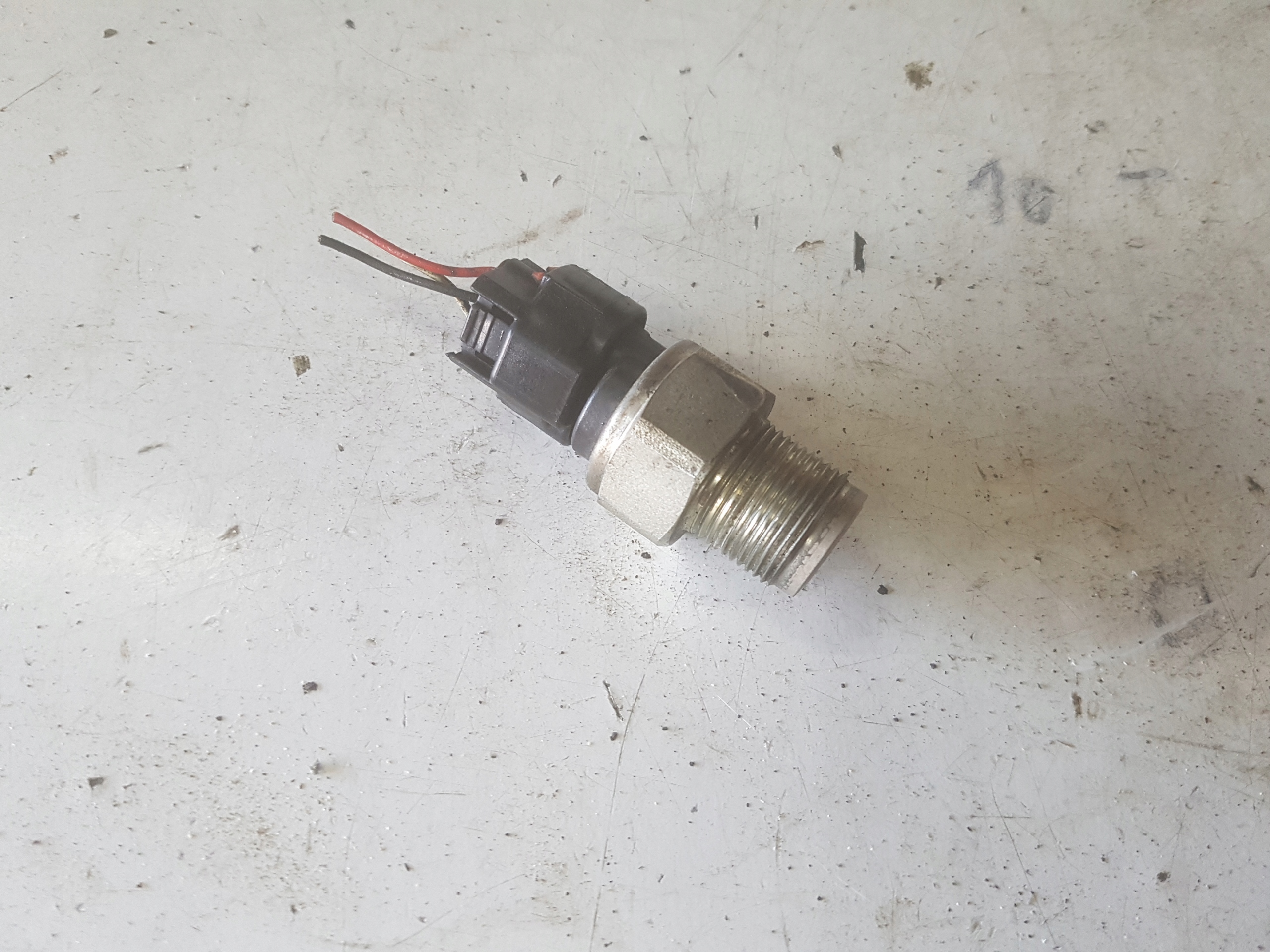 MAZDA 6 II GH 08r- 2.2 CITD CZUJNIK PALIWA