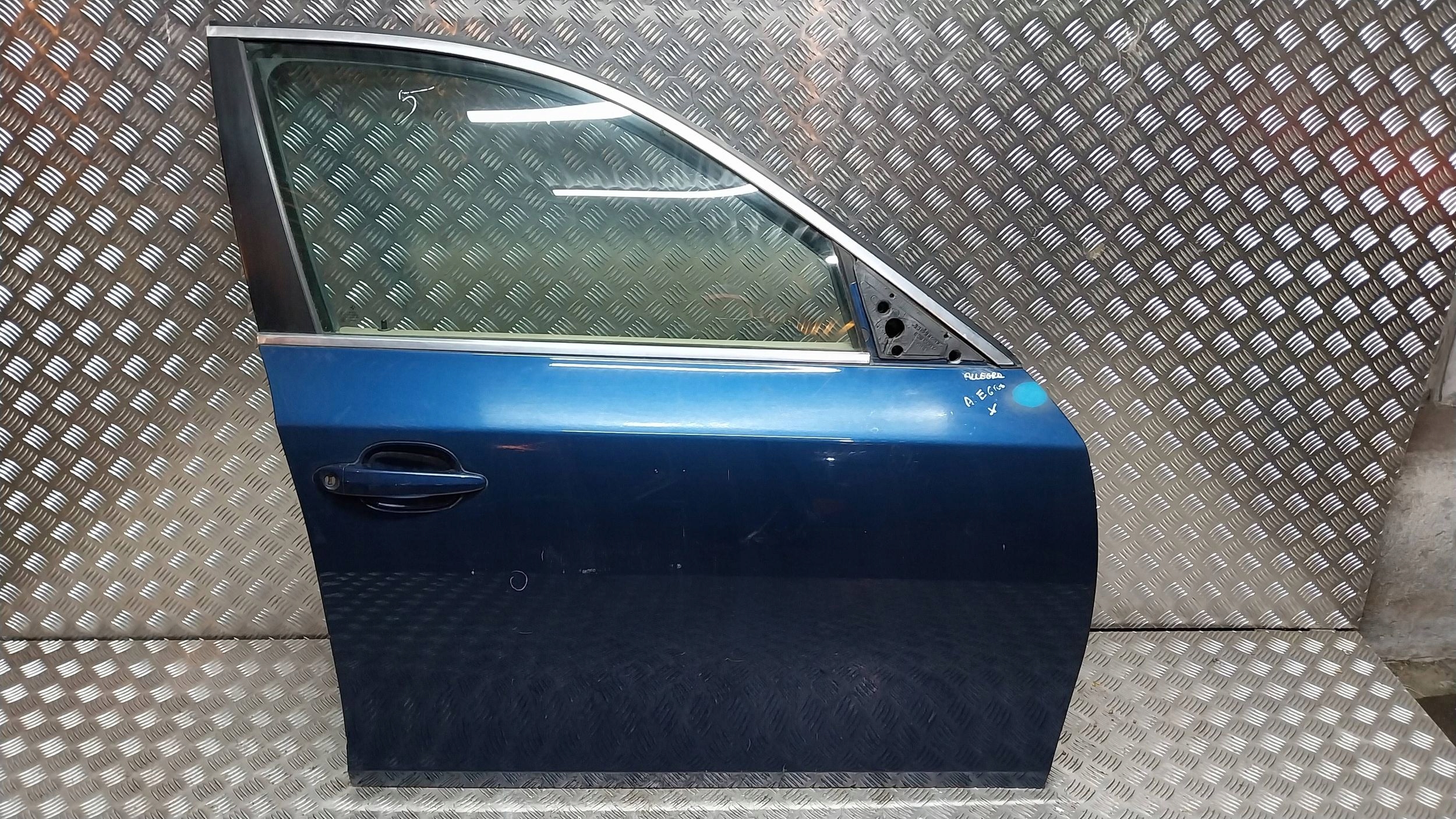 dveře předek pravé BMW 5 E60 E61 03