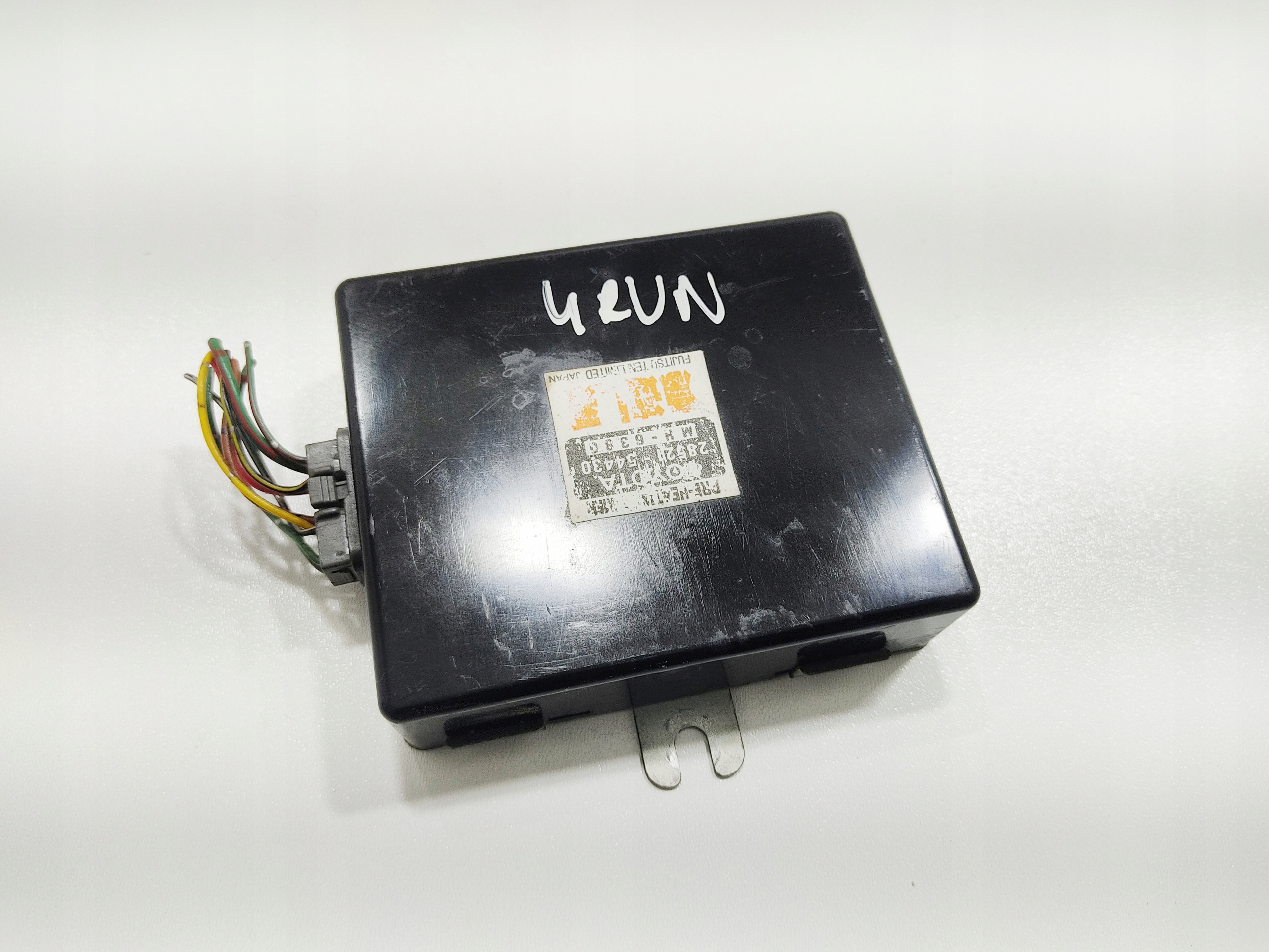 module control unit TOYOTA 4RUNNER 28521-54430 1990-1996