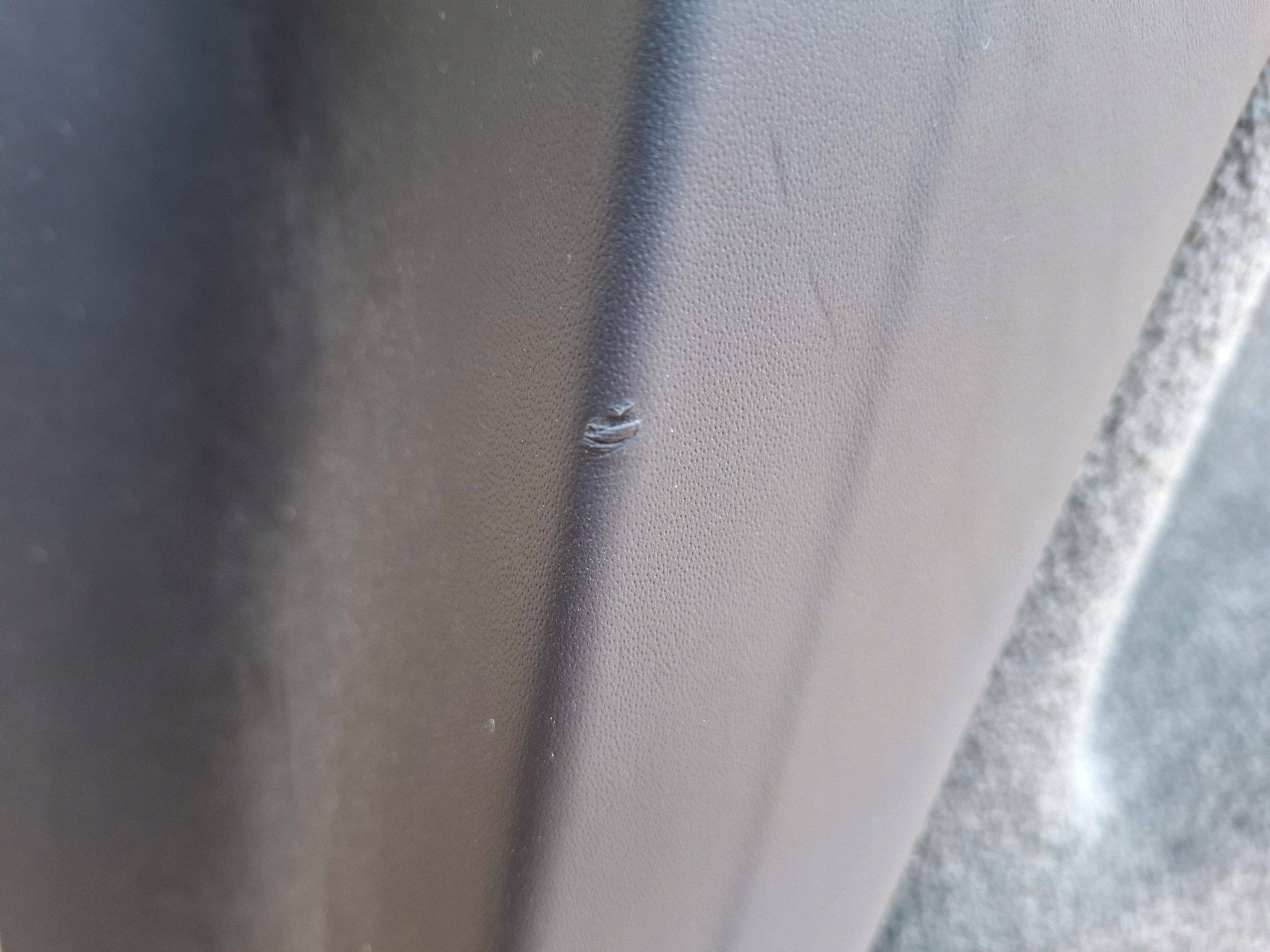 boot upholstery right BENTLEY BENTAYGA 17r
