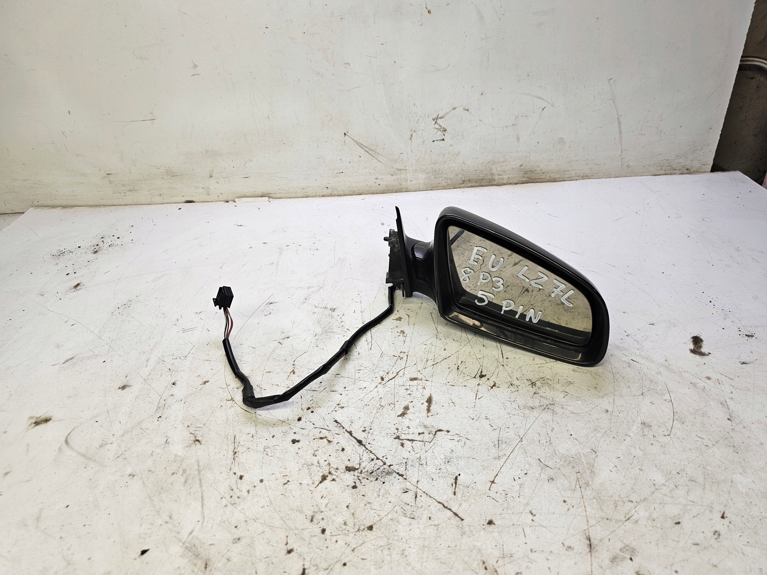 mirror exterior right AUDI A3 8P LZ7L EU 5-PIN