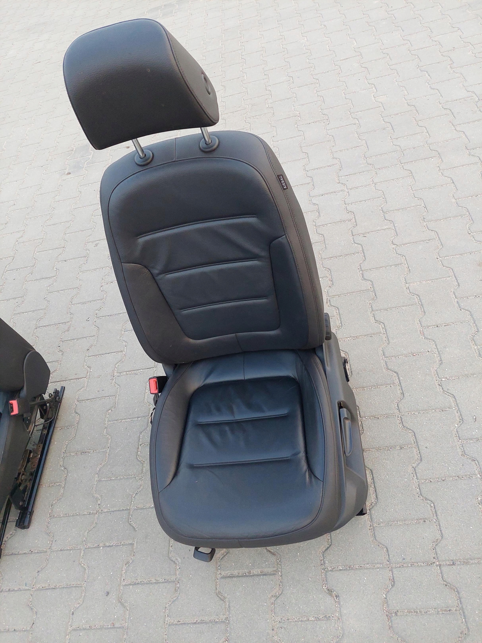 seat front front GRZANY left + airbag complete VW TOUAREG II 2 7P