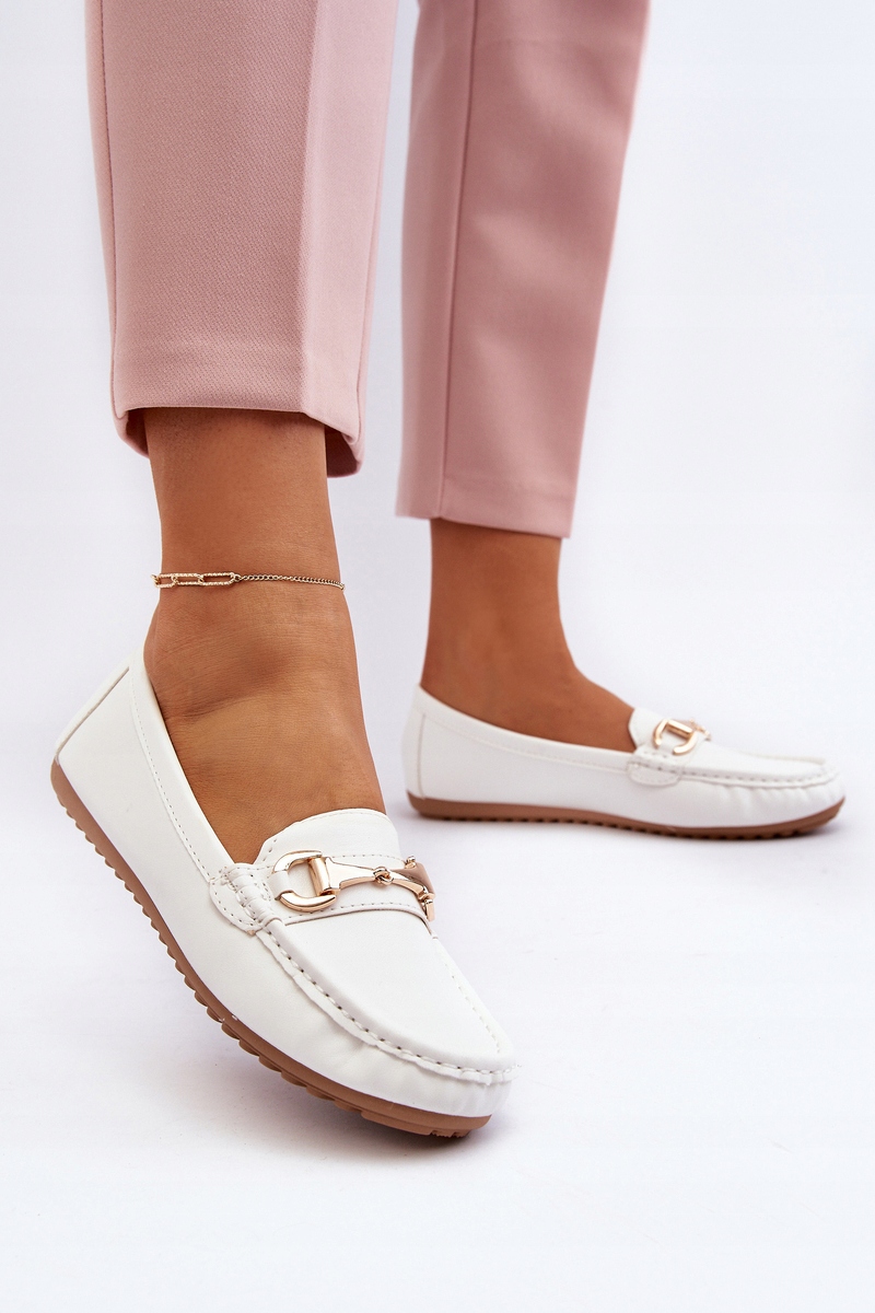 MOKASYNY DAMSKIE Z EKO SKÓRY KLASYCZNE Z OZDOBĄ BIAŁE 37 Kod producenta NN22-991 WHITE
