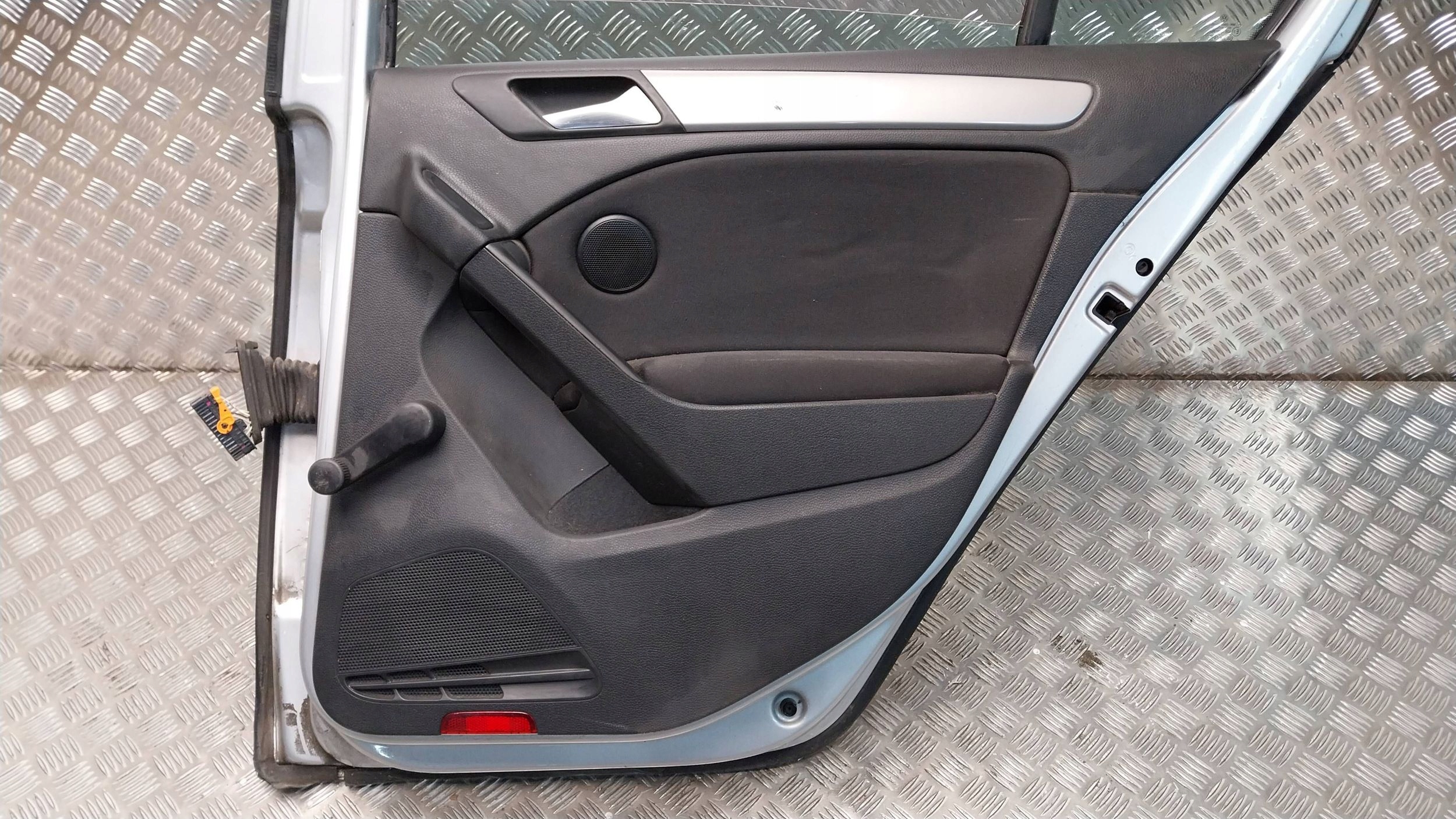 Tür heck rechts VW GOLF VI 08