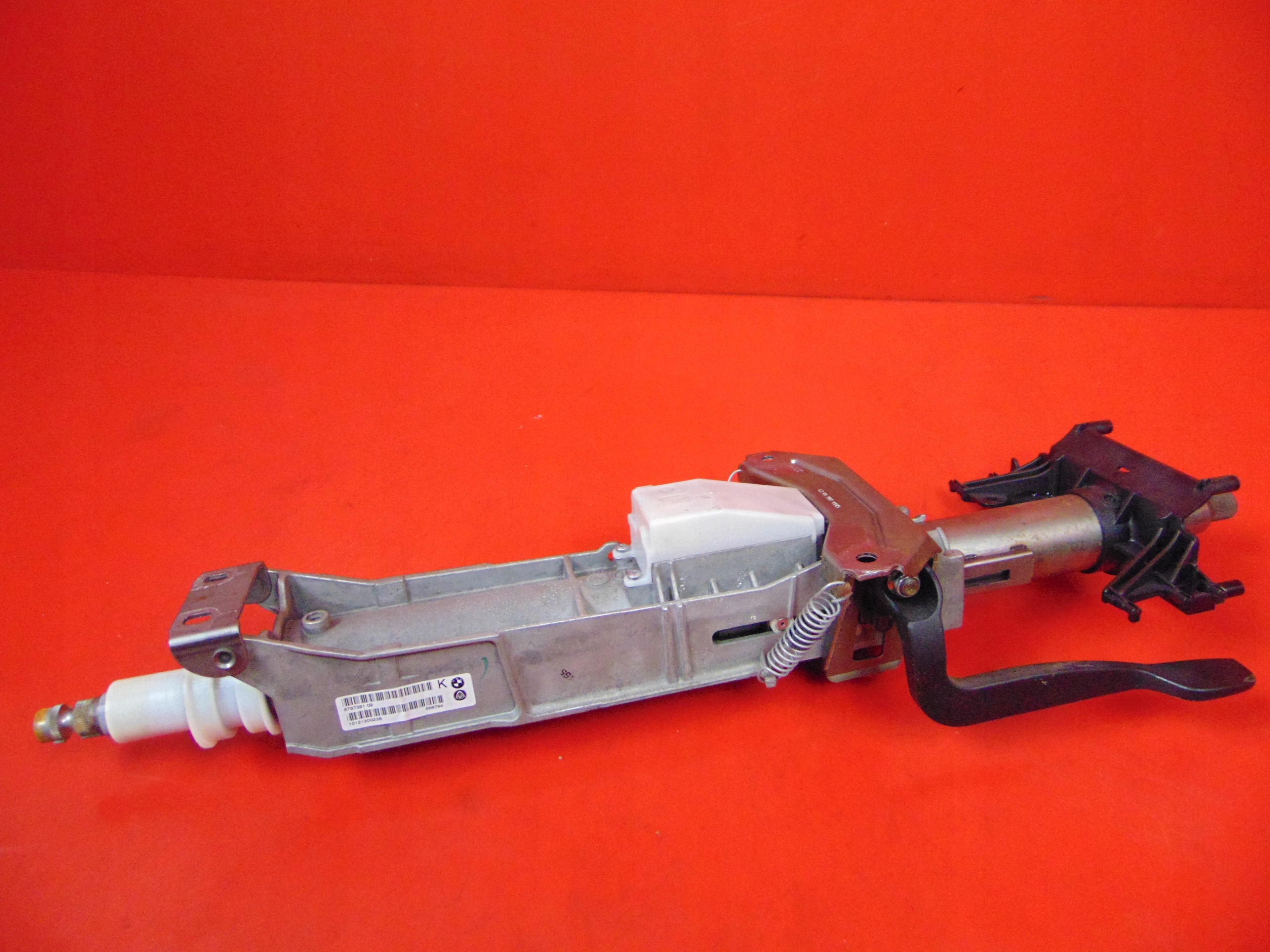 BMW X3 F25 steering wheel rod blocking 6787391