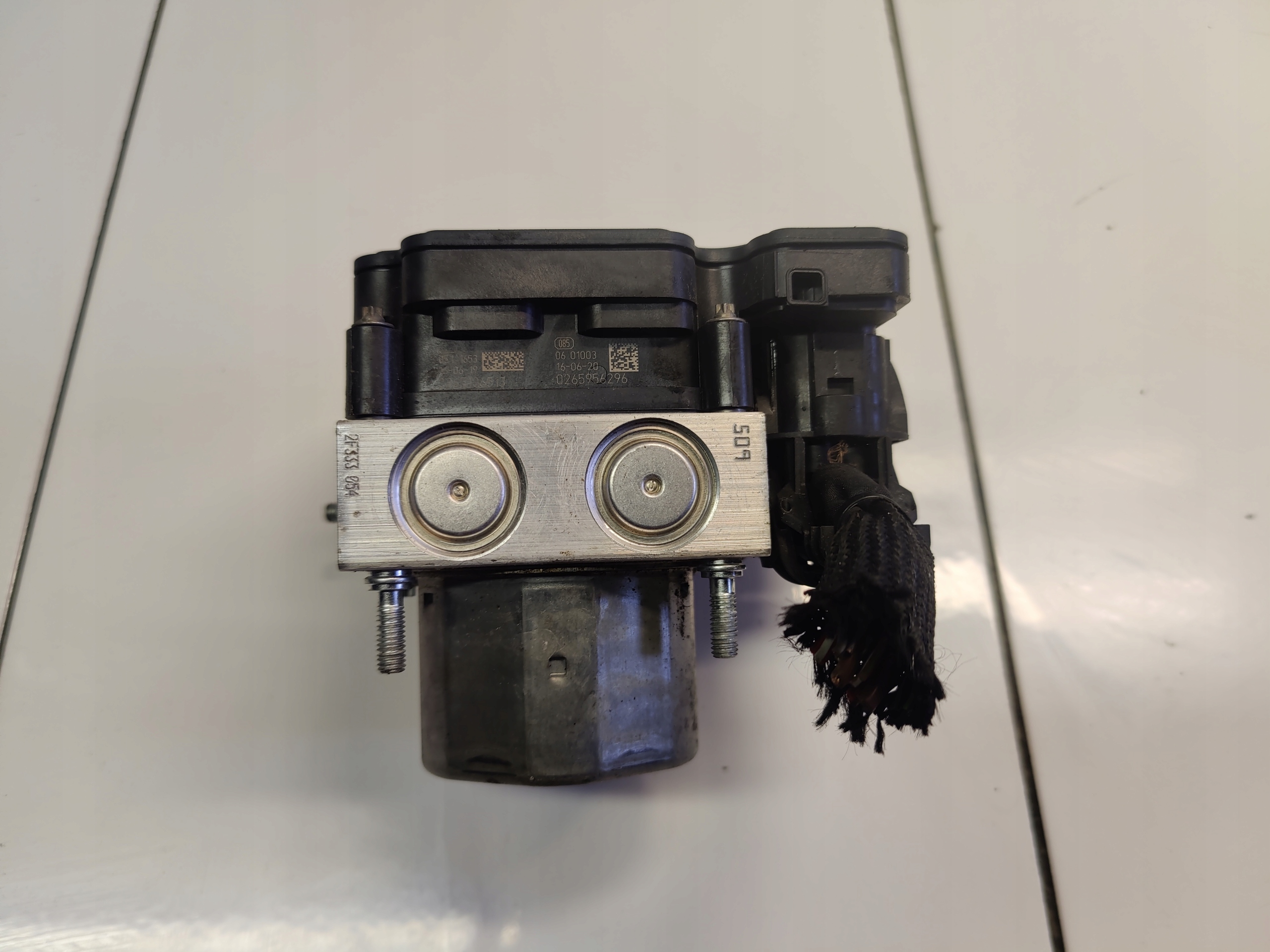 MERCEDES GLA W156 pompa ABS A0004311700 0265956296