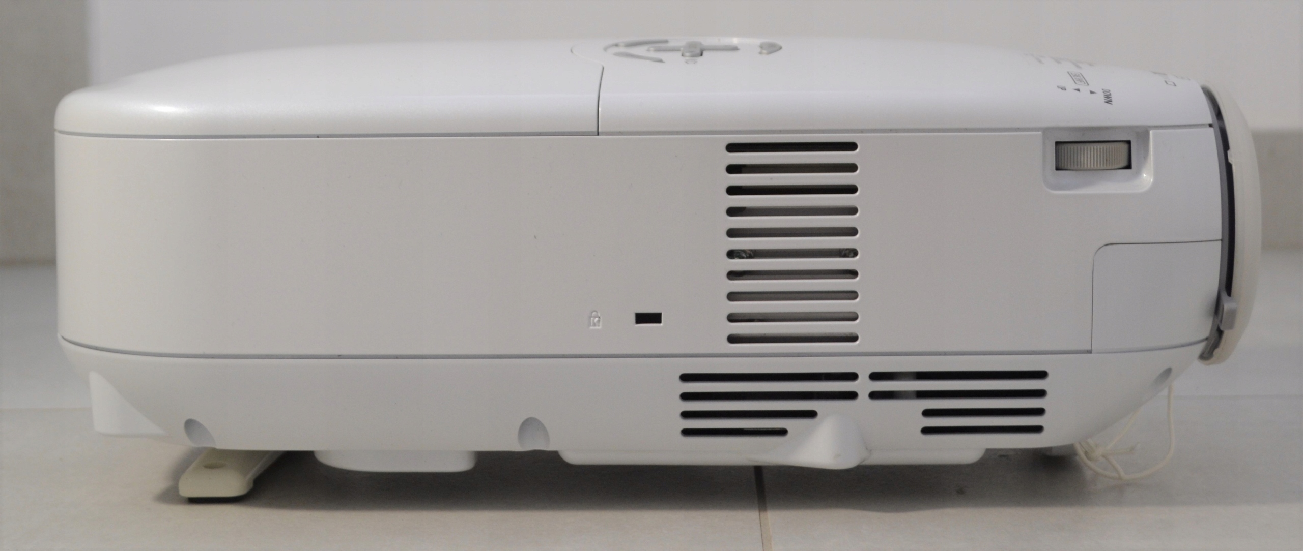 PROJEKTOR DLP NEC HT410 1000ANSI NOWA LAMPA Marka NEC