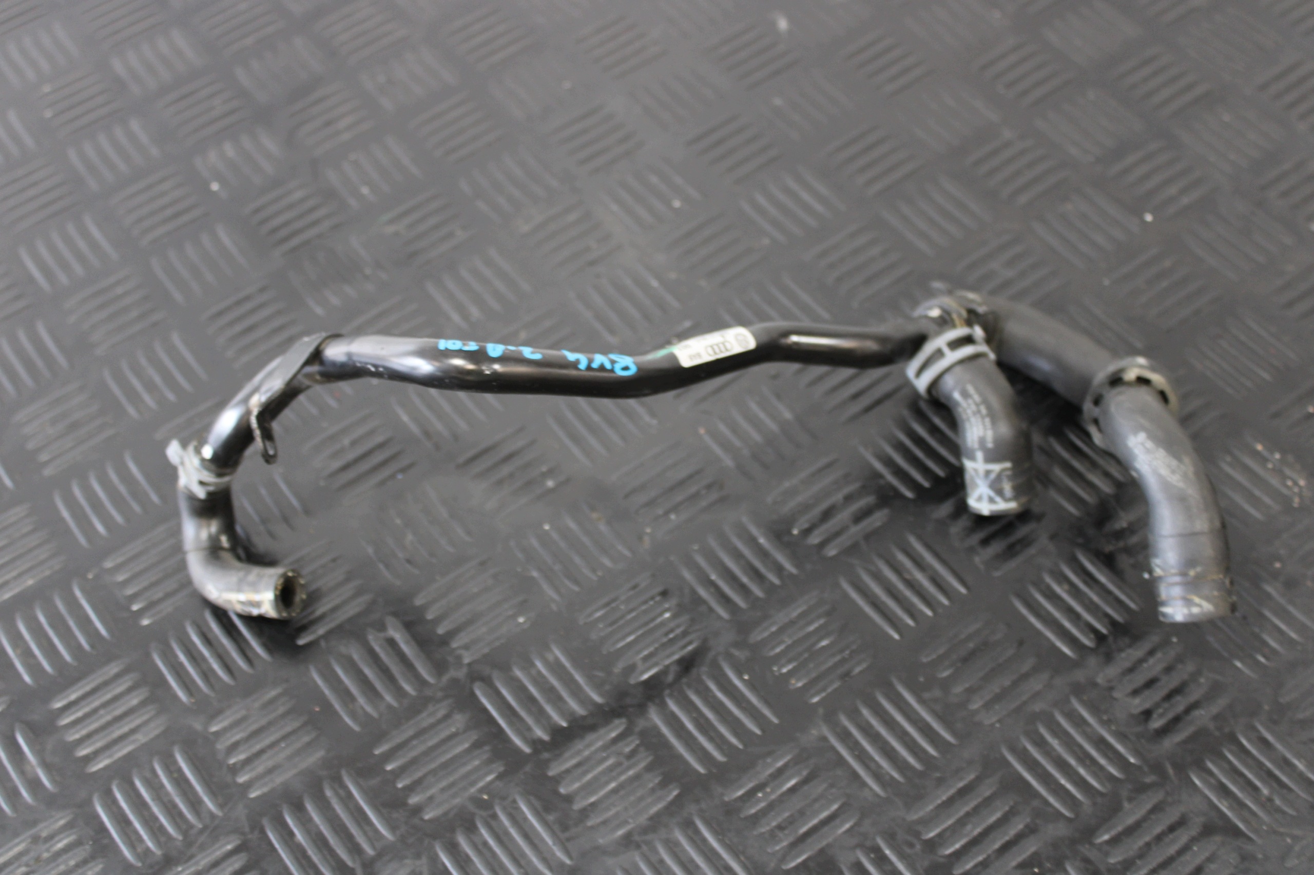 crijevo prijenos vode 04L121064C AUDI A3 8V0 8V4 2013
