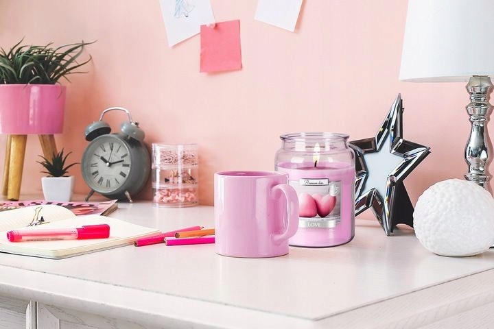 ŚWIECA ZAPACHOWA ŚWIECZKA SZKŁO 100H LOVE PREZENT Marka Aura