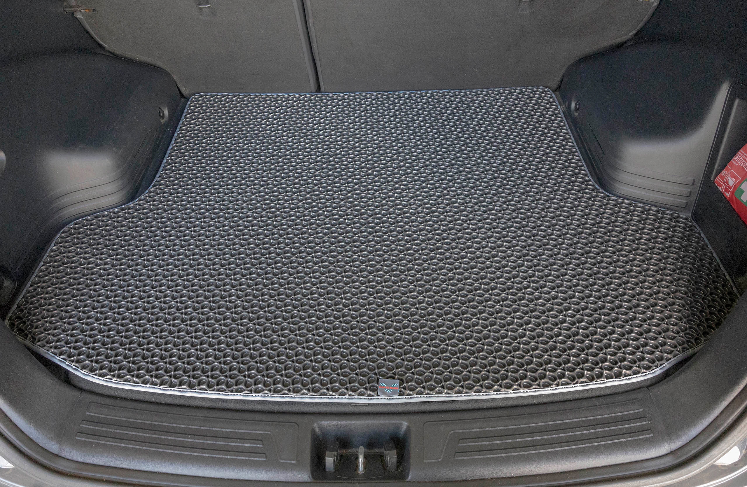 Mexus T90 Pick-up 2021- Wkład do kufra EVA Waga produktu z opakowaniem jednostkowym 2.89 kg