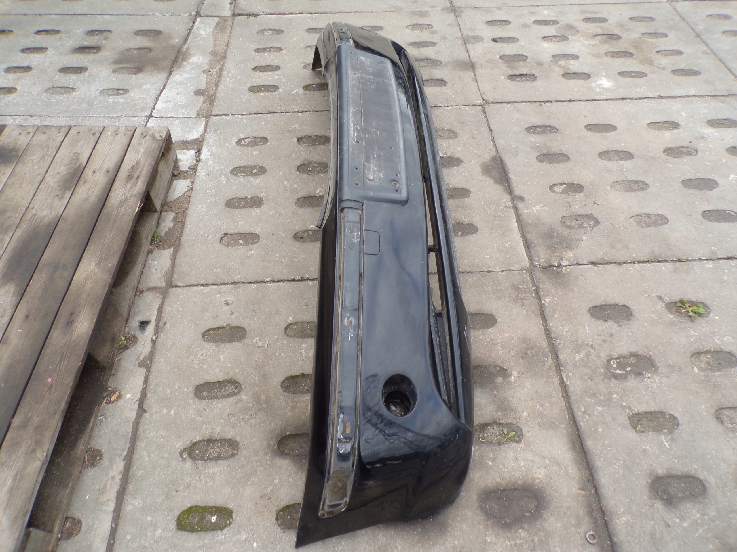 Frontstoßstange vorne BMW E46 LIFT Farbe SCHWARZ 2